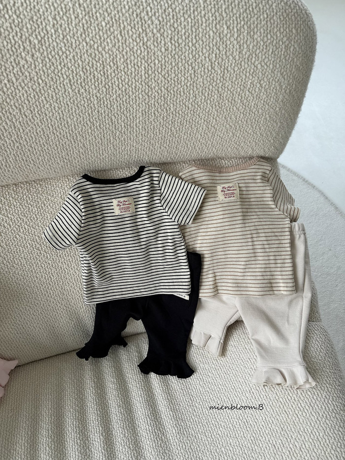 🇰🇷mienbloom.b tee