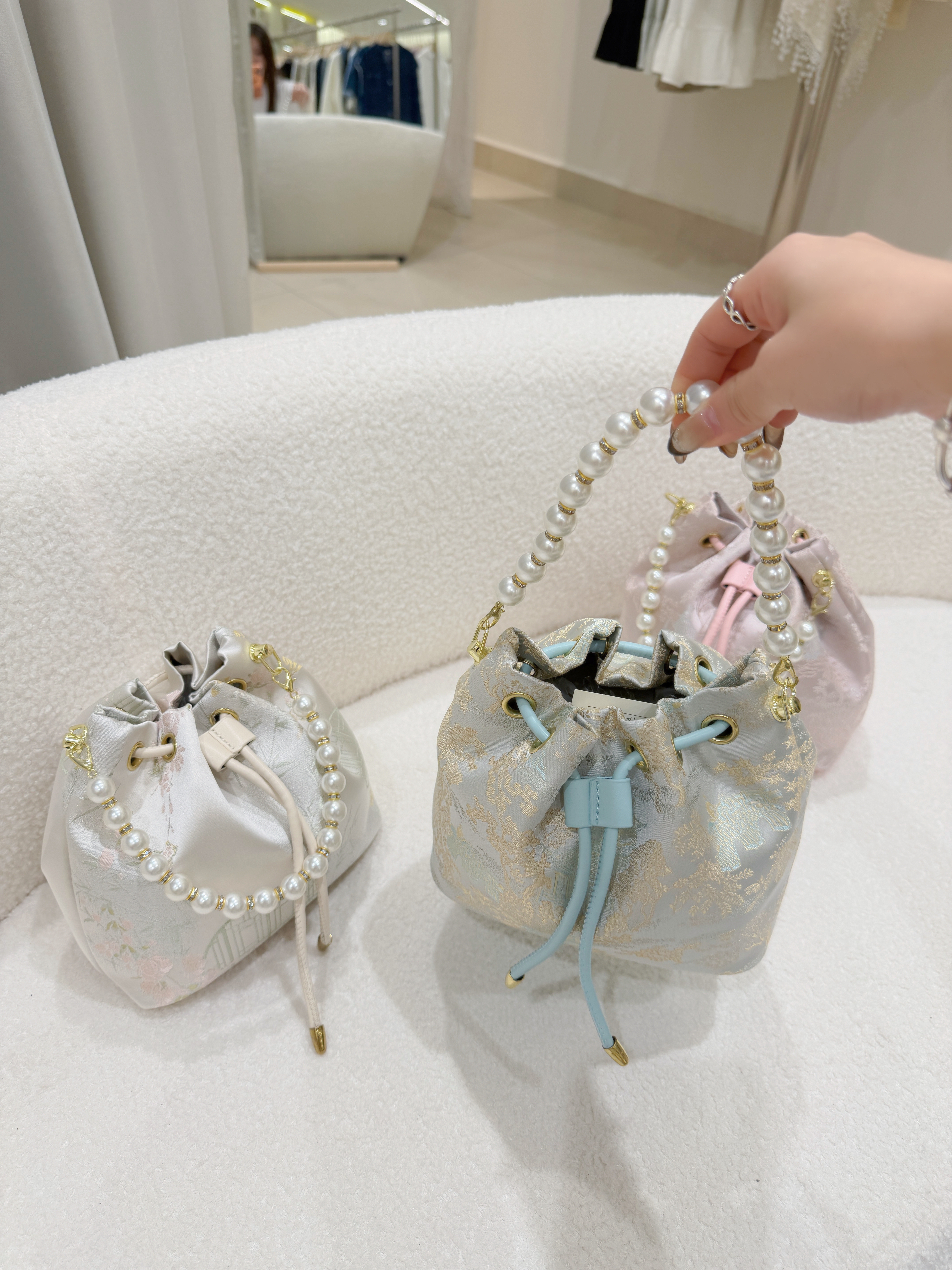 6674 新中式国风珍珠水桶包