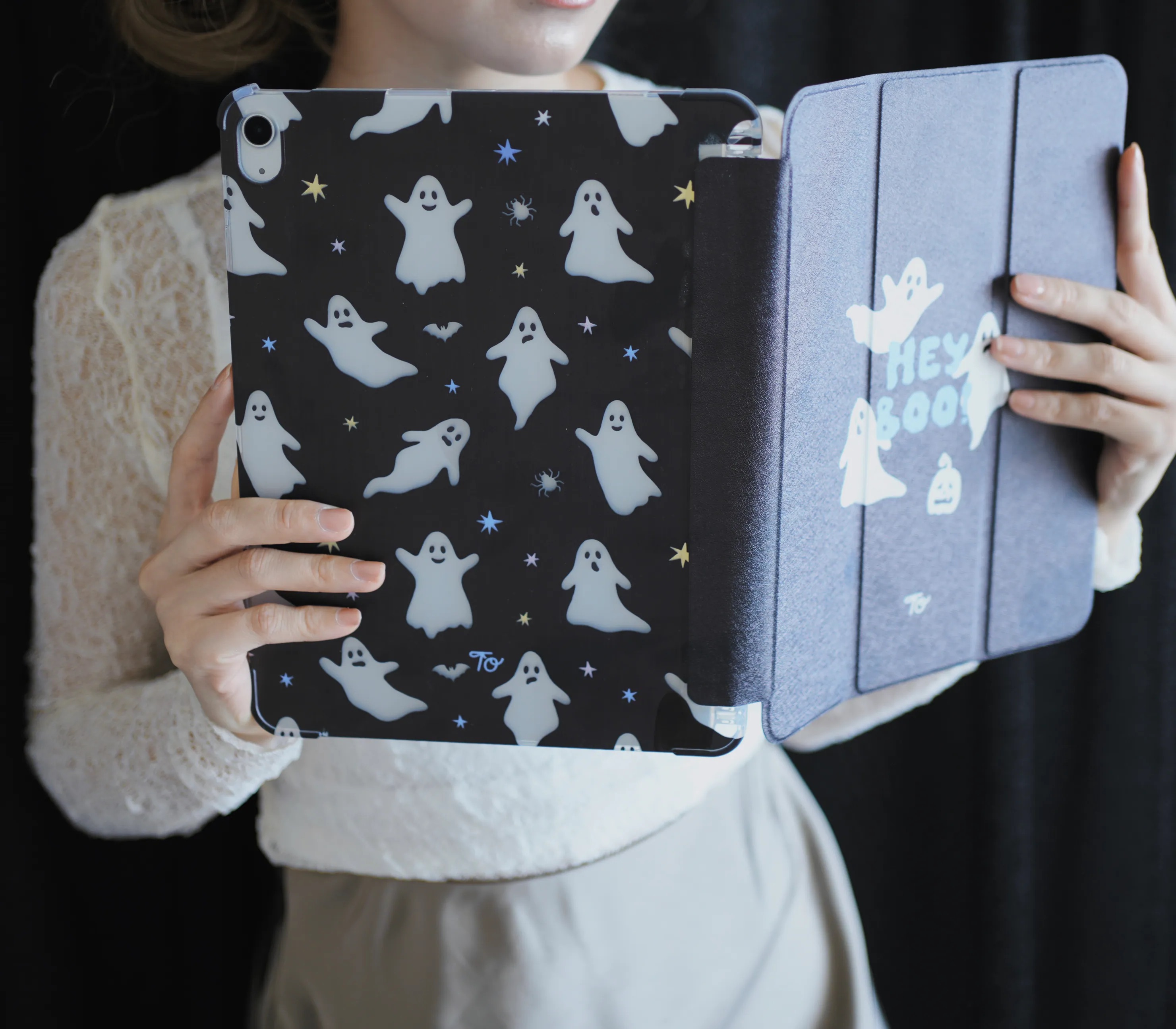 【Peek-a-BOO!】透明磨砂書本式 iPad Case