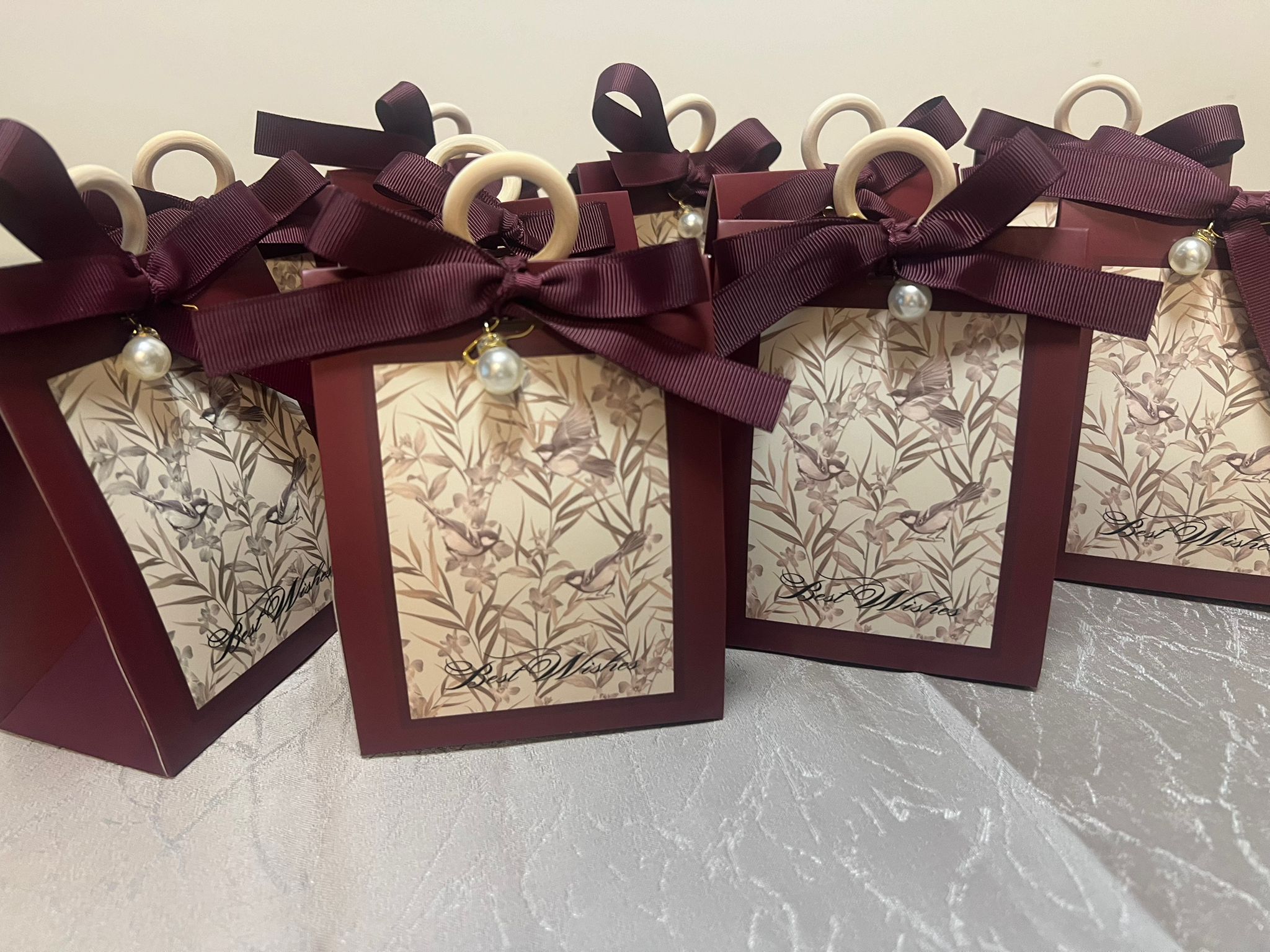 小鳥復古圖案小禮盒(內含2個麵)