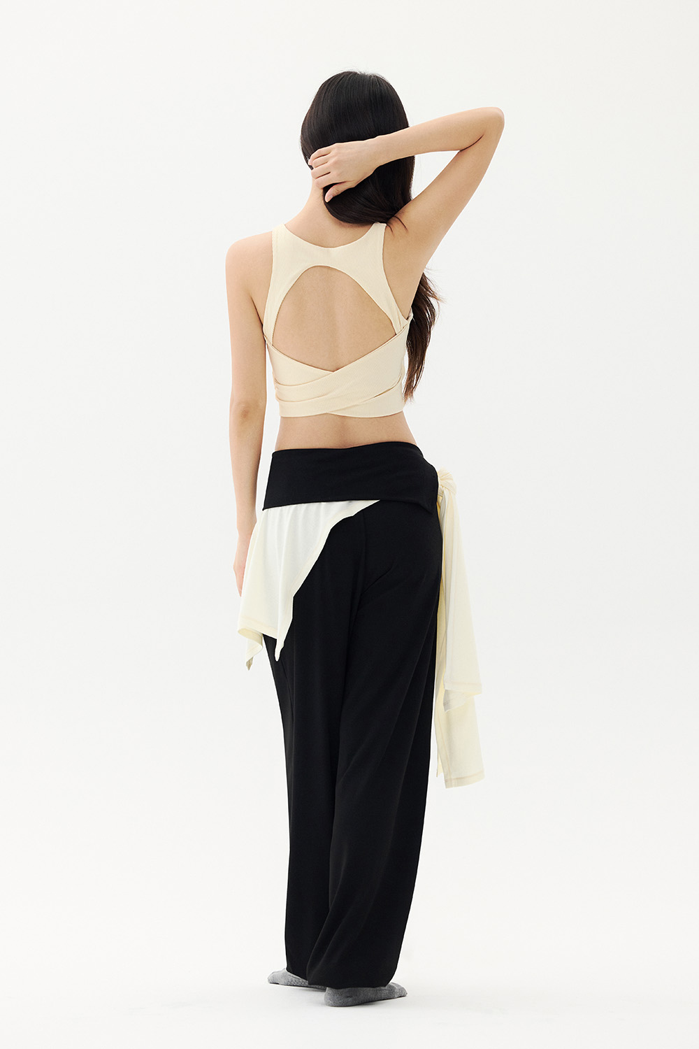 預購_Off-air Sleeveless Top by Lux wear