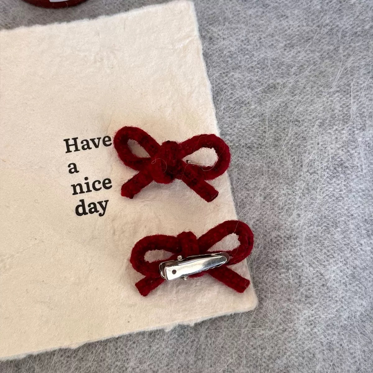 针织蝴蝶结发夹