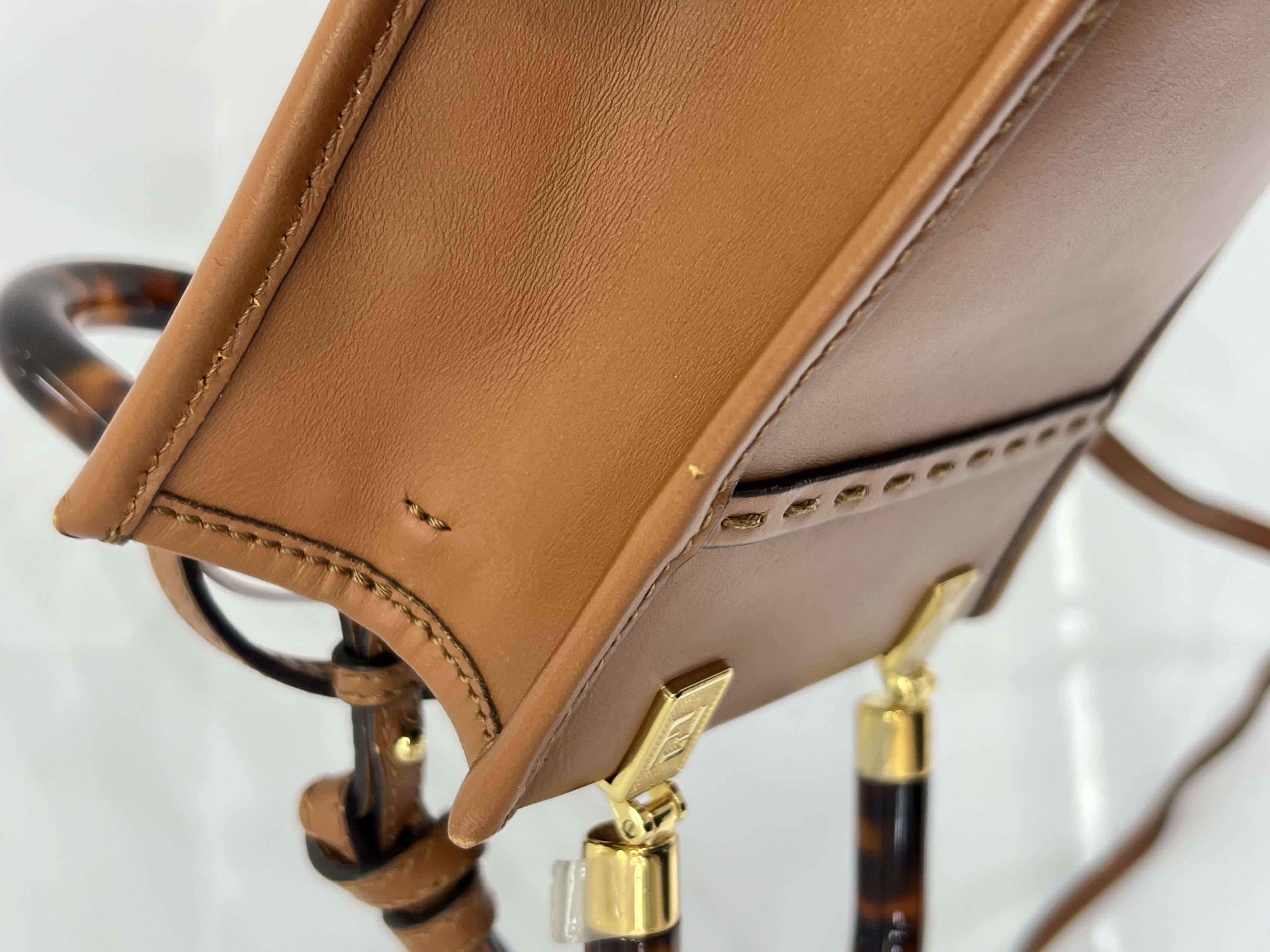 直播貨品 |  [1個-$100 2個-$300］EE34