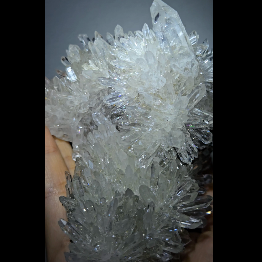 Chrysanthemum needle quartz cluster with big points - CQ473