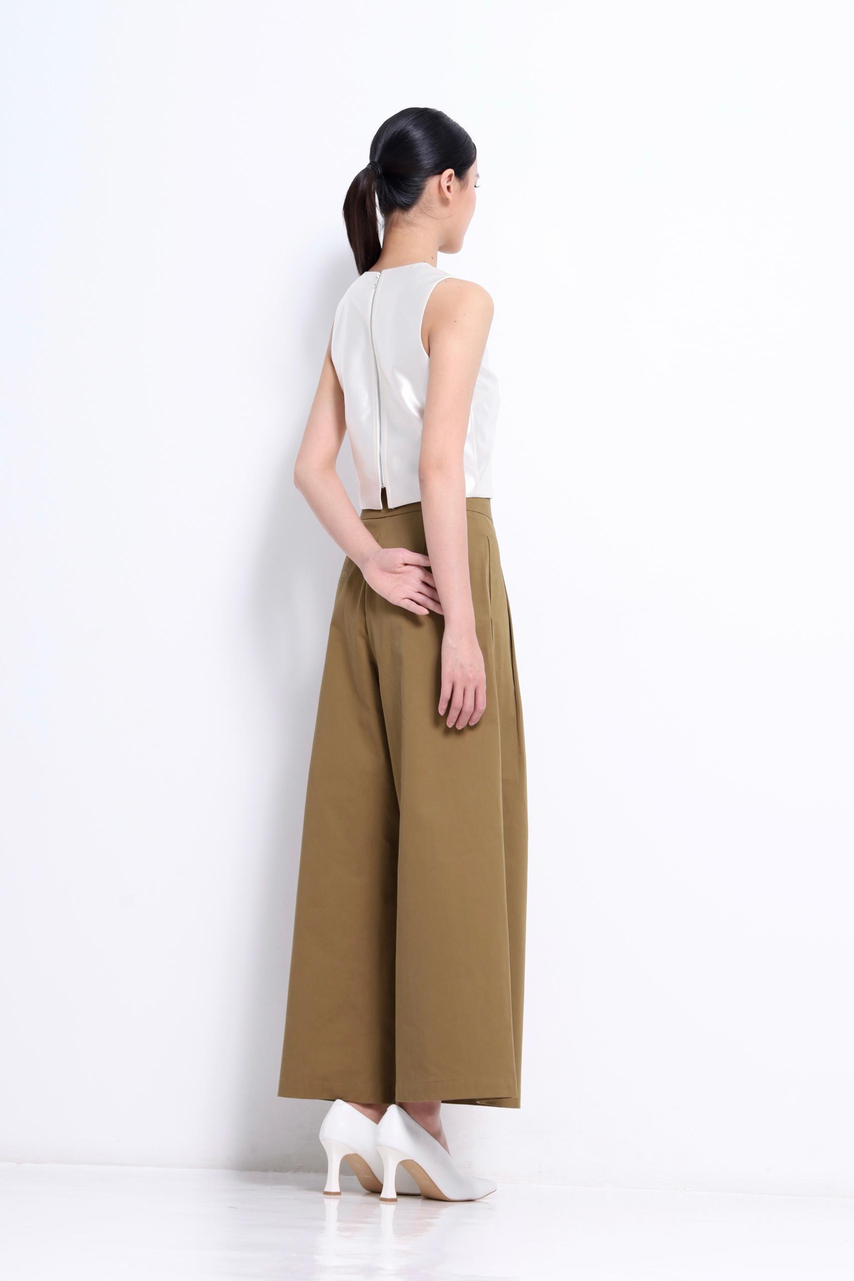 CB2730 Aurelia Satin Crop Top