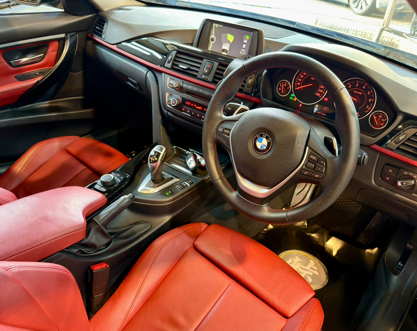 B.M.W. 328i Saloon Sport (F30) 2012