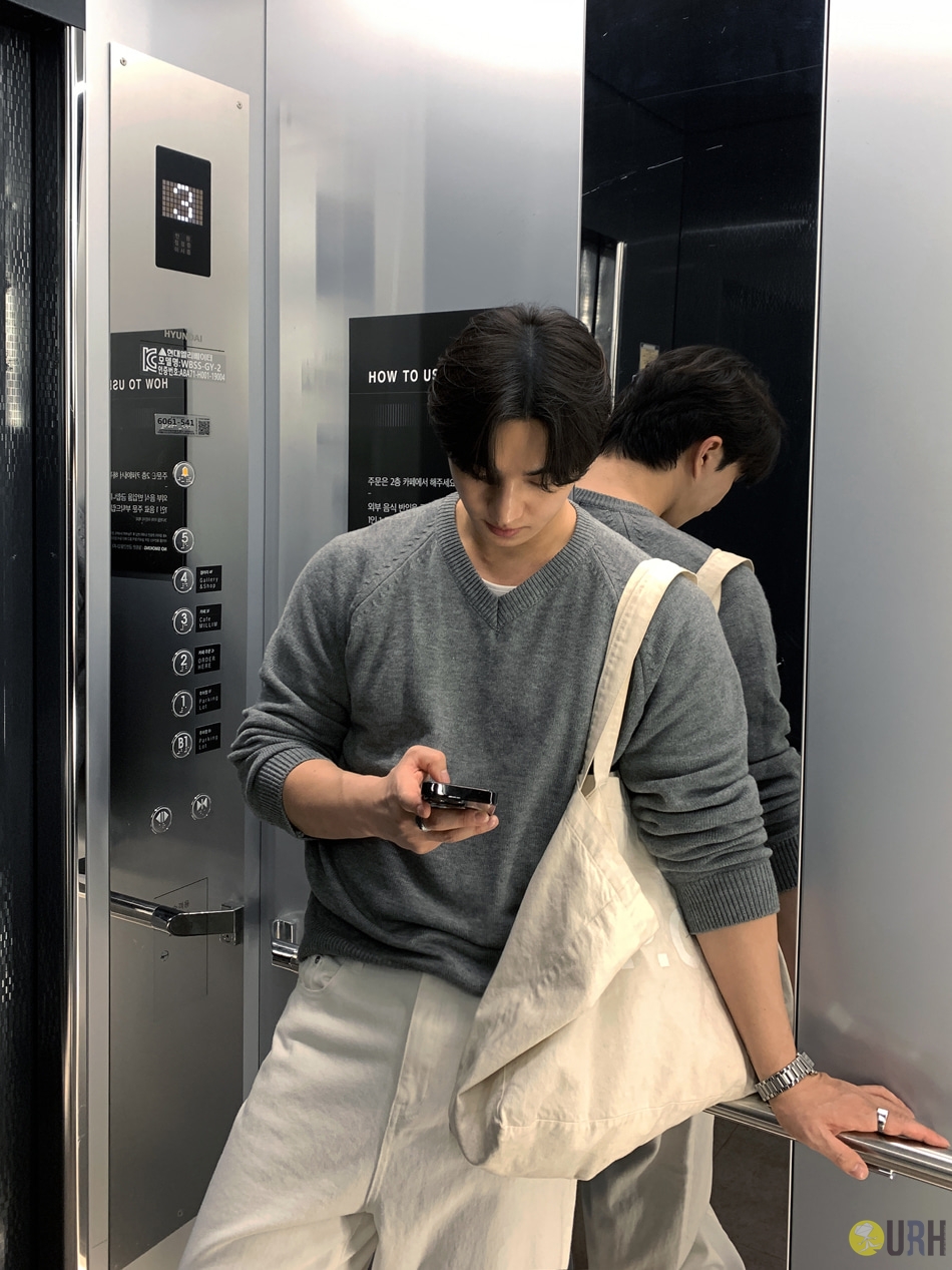 【100%保證韓國直送】舒適修身 V 領半寬鬆連肩袖針織衫 [6 color] RL114795