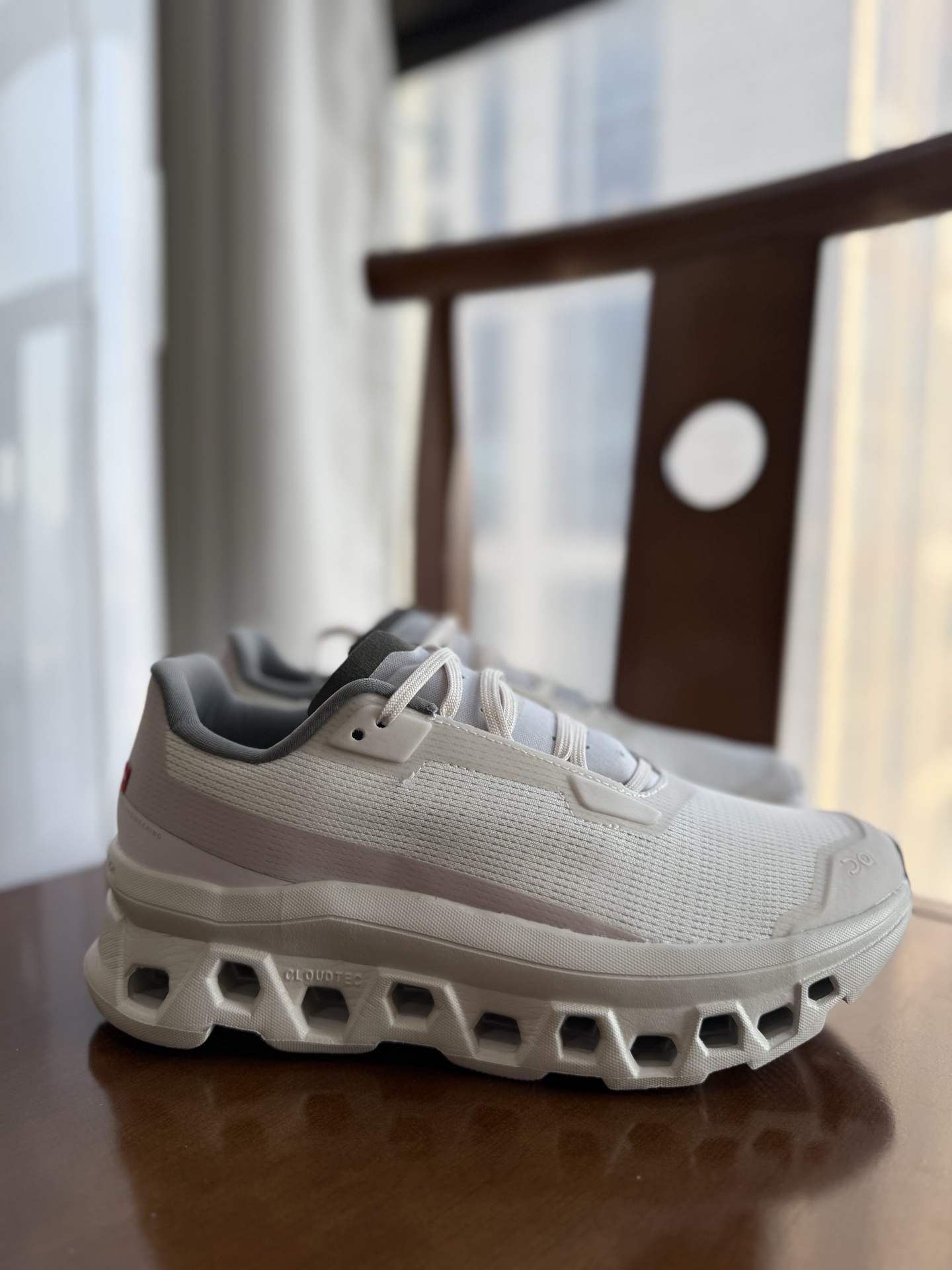 On Cloudmonster Void