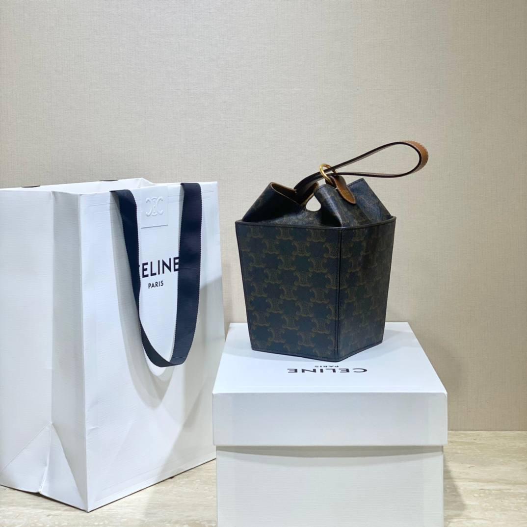 🔥大货实拍图 𝗖𝗘𝗟𝗜𝗡𝗘♥𝗦𝗧𝗥𝗔𝗣 𝗕𝗢𝗫 型号：197142 尺寸：10.5*14.5*10cm