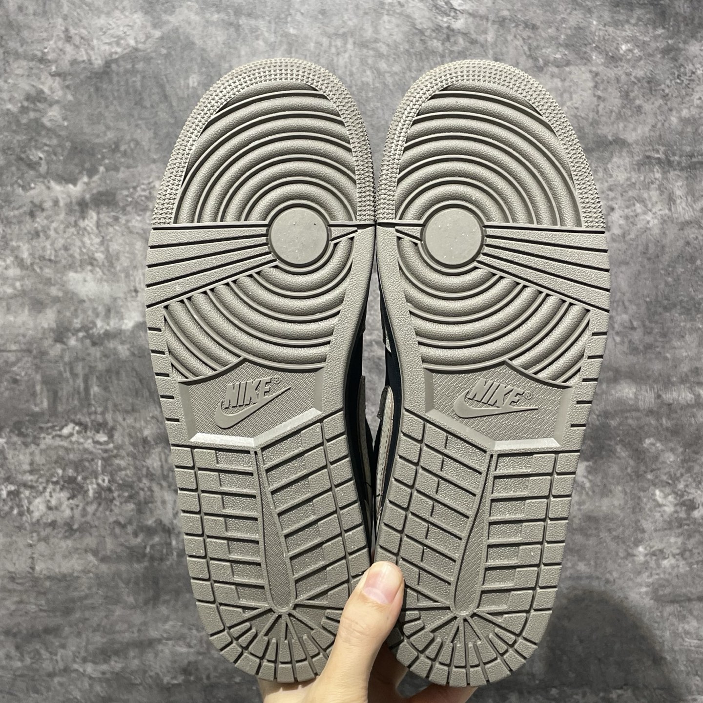 Nike Air Jordan 1 AJ1 IB7111-005