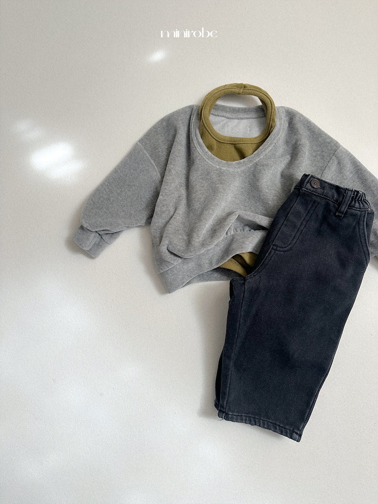 Mnirobe | Dart denim pants