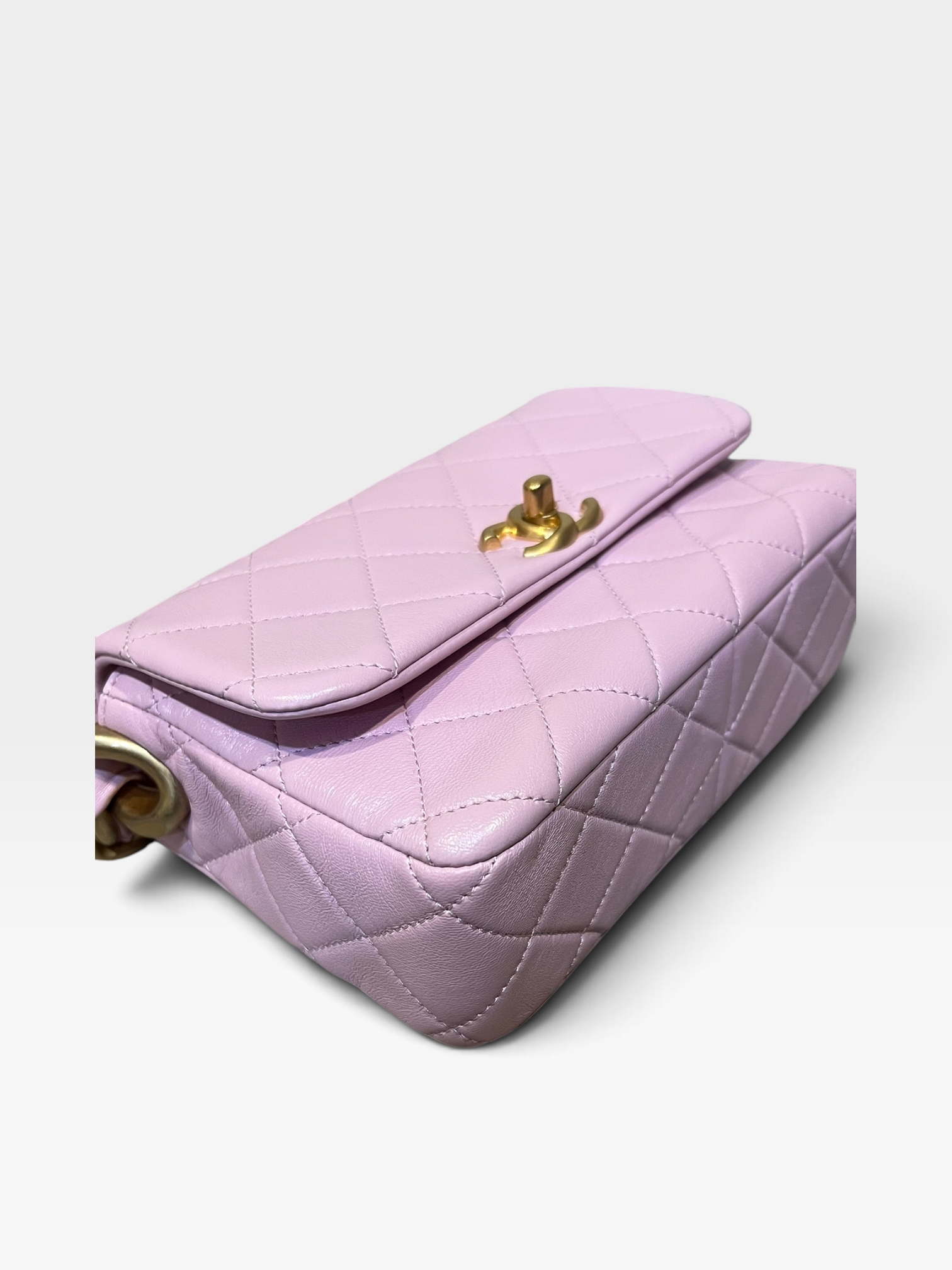 Pre-Owned Chanel Pink Quilted Calfskin/K9903