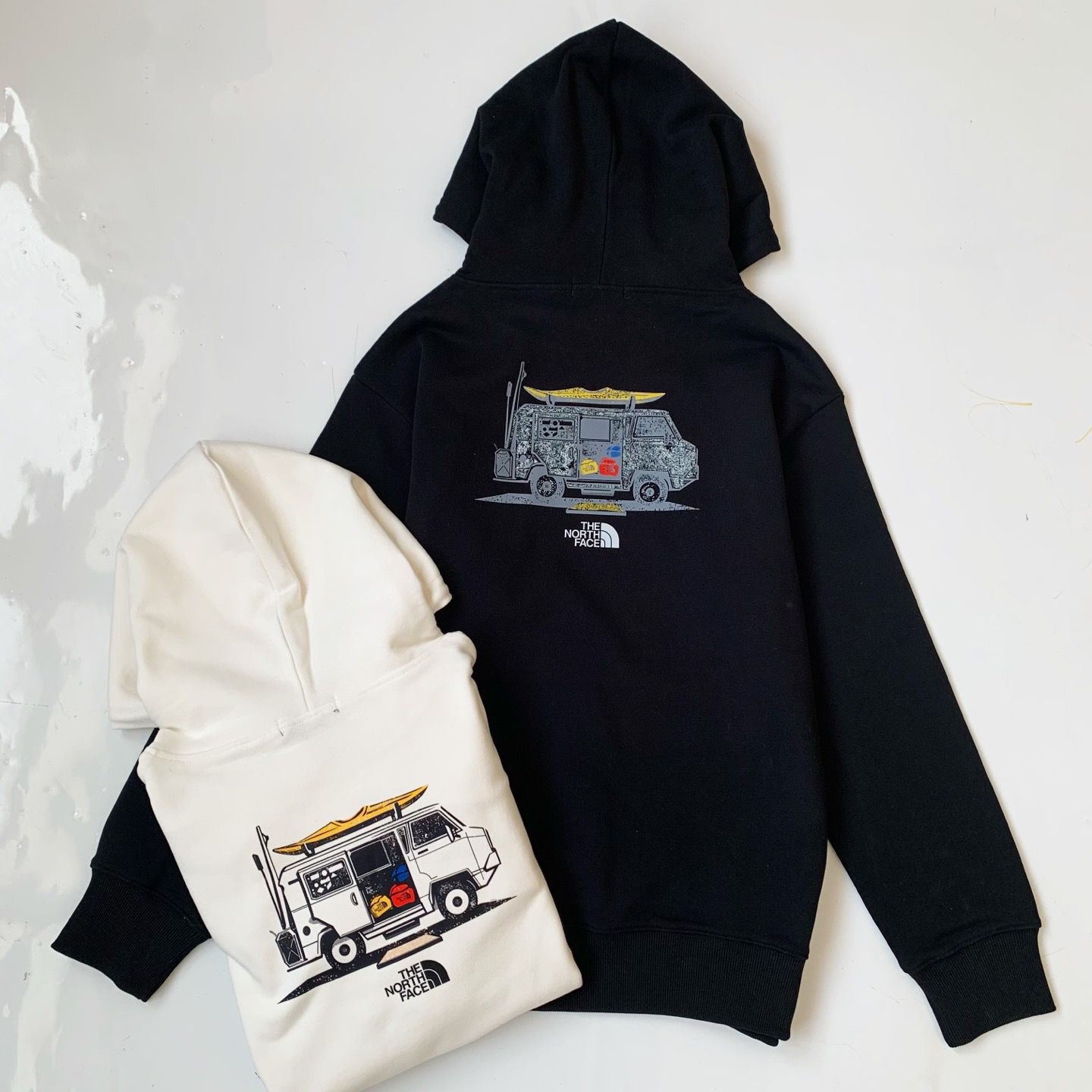 $158件。Tnf露營車連帽衛衣