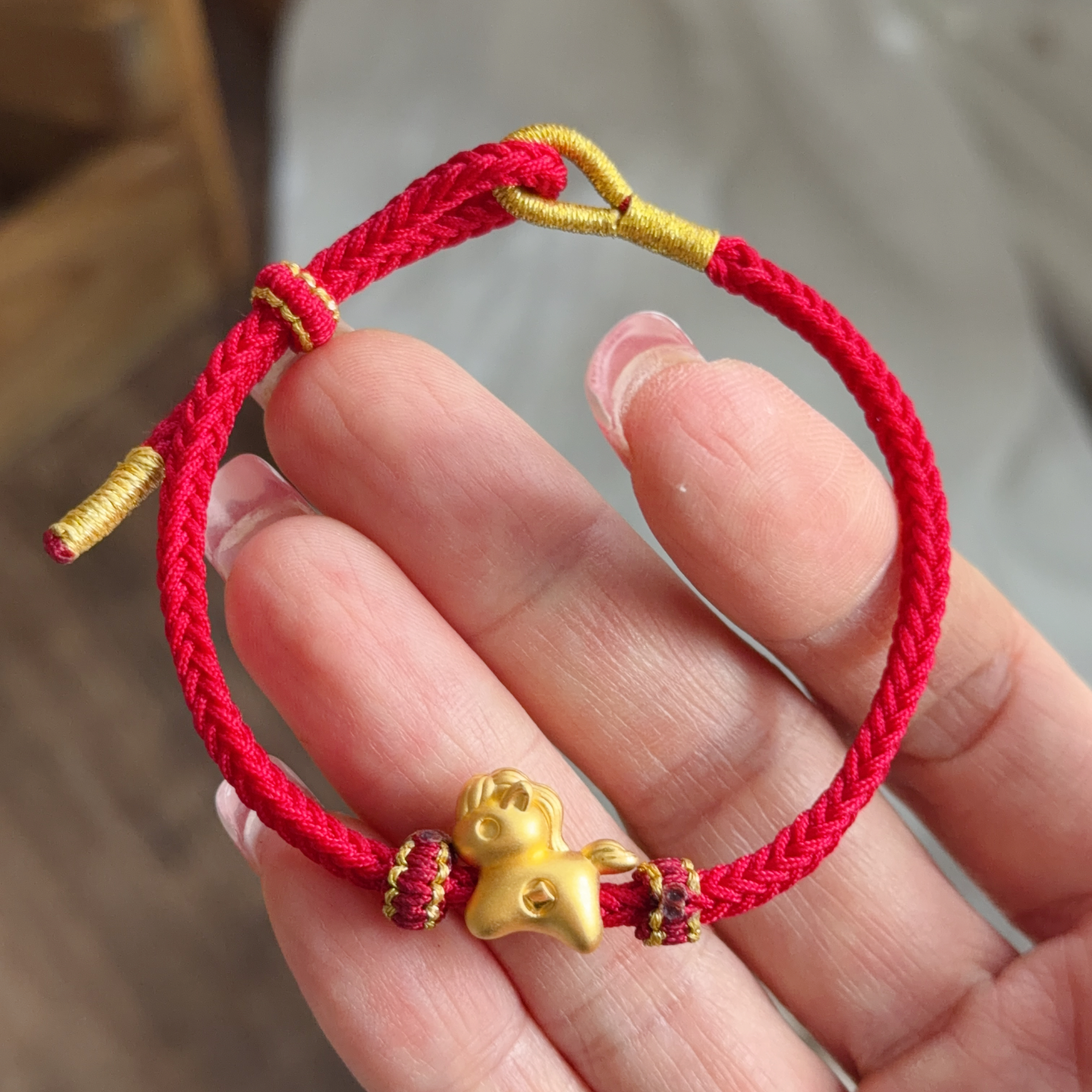 999硬金馬上有錢襯手繩