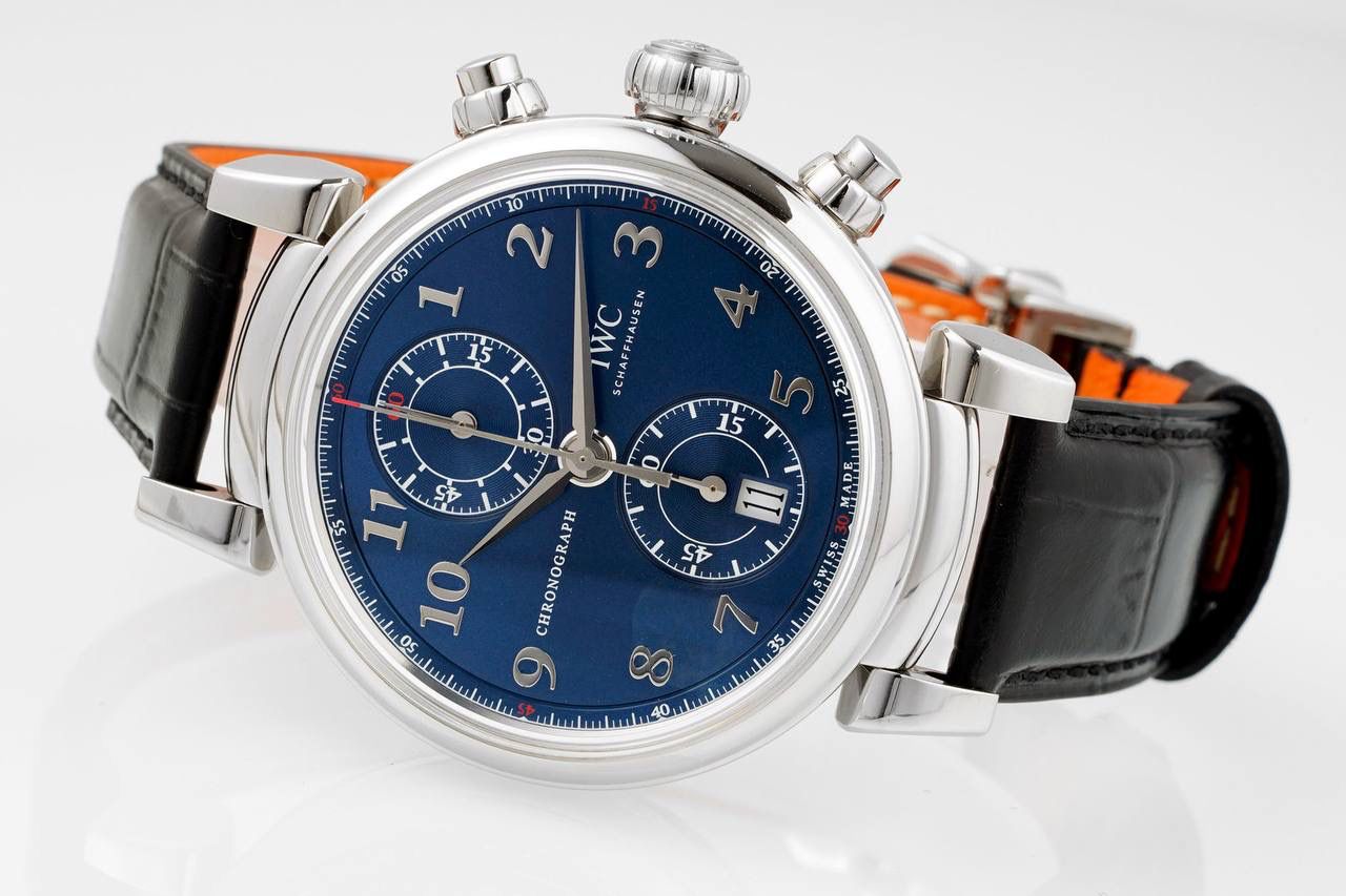 新品达文西计时码表 全新定制一体机模块，还原了计时分针和计时时针在同一个小表盘上的功能，腕表尺寸42*13.5mm与原装尺寸一模一样 复制cal89361机芯，所有功能全部实现包括操作手感和调日历方式完全吻合正品机芯，新品定制机稳定性出众，稳定性堪比大三针，没有售后忧虑，欢迎大家把玩✔️