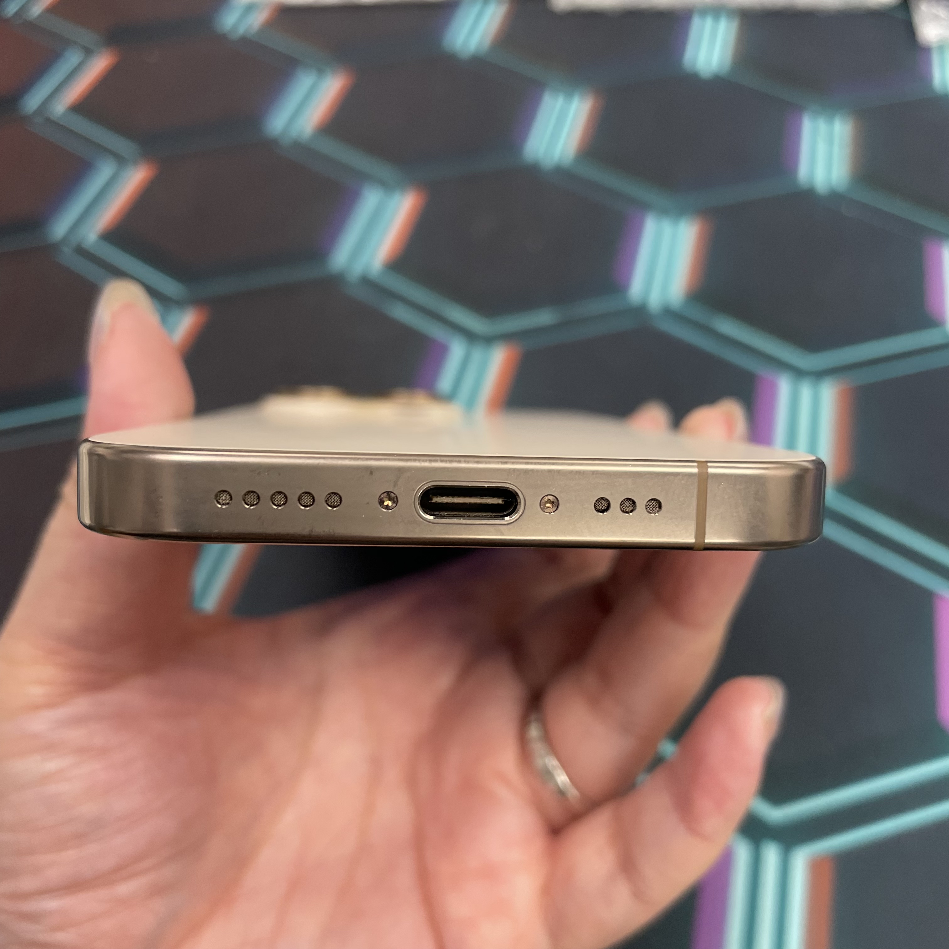 *7548 16 Pro 完美機 256GB 電92 沙色 gold