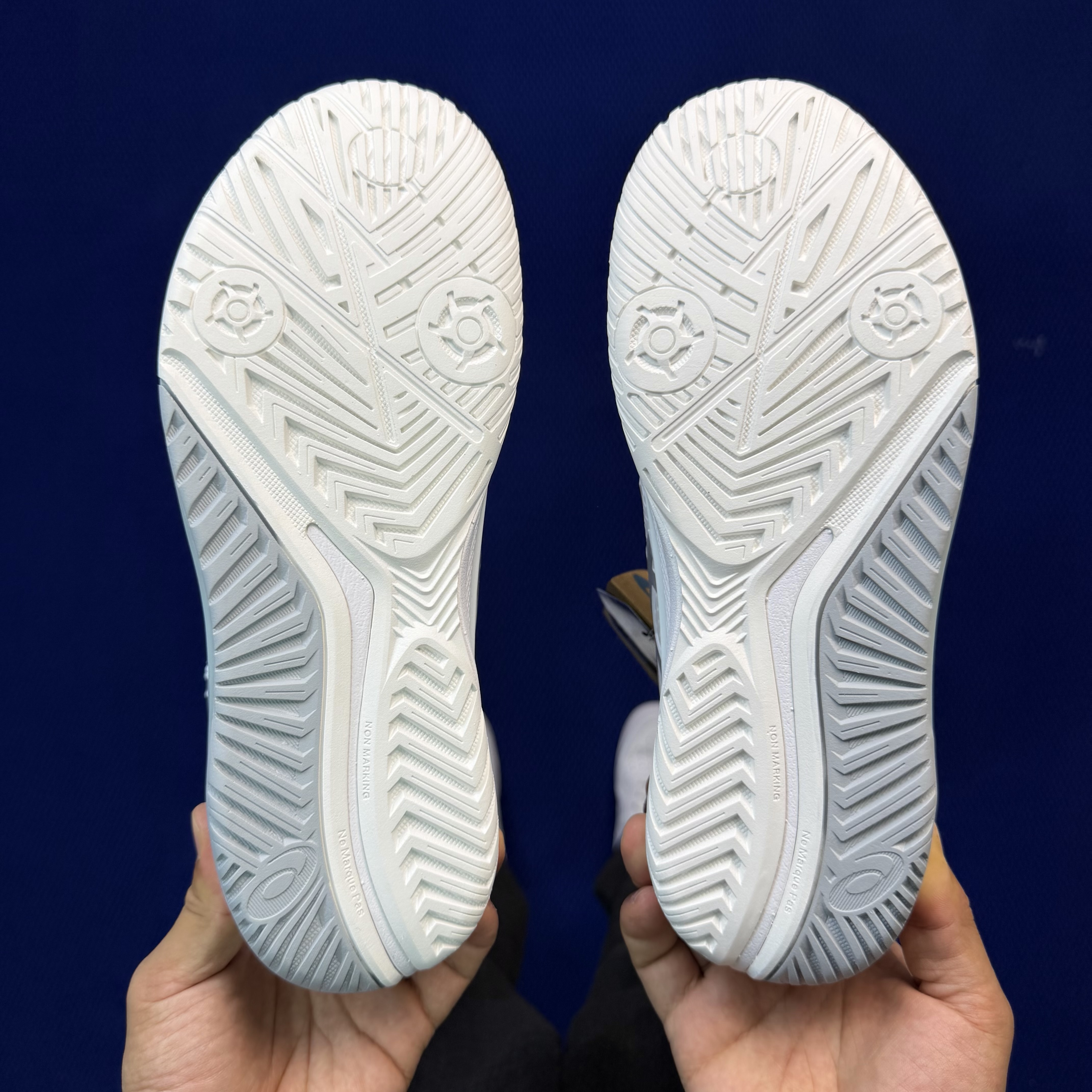 Asics Gel-Resolution 9