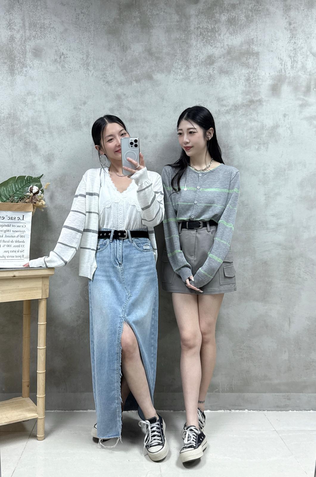 E08 橫間薄線外套