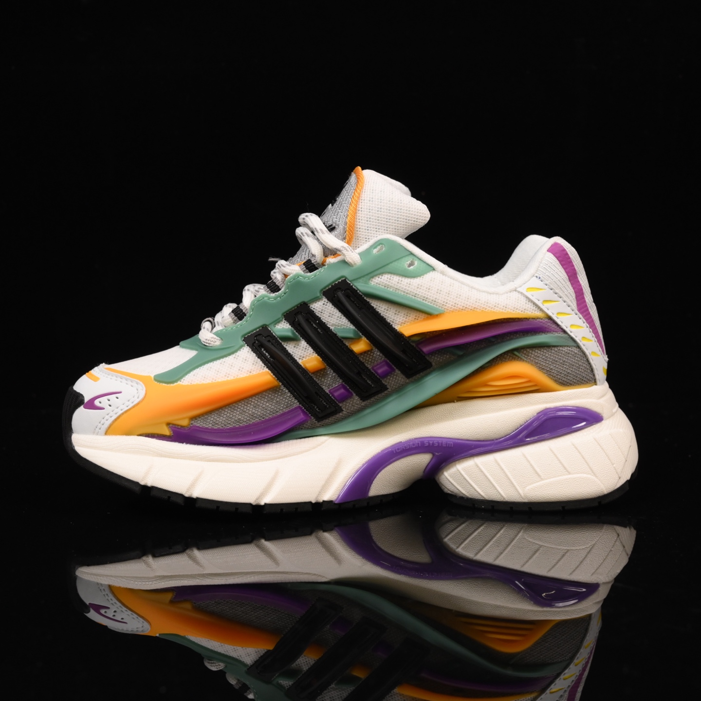 Pharrell Williams x Adidas Adistar Jellyfish 