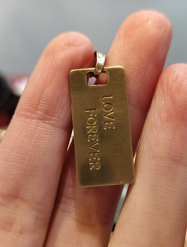 LOVEFOREVERpendant