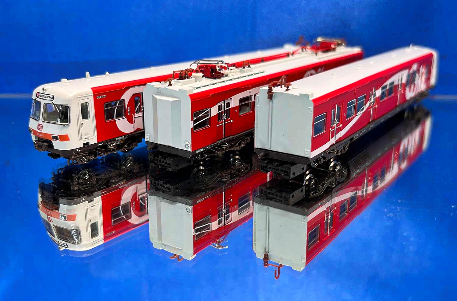 ARNOLD 歐洲城際輕軌 3-tlg. E-Triebzug BR 420 - Coca Cola - DB | analog | Spur N