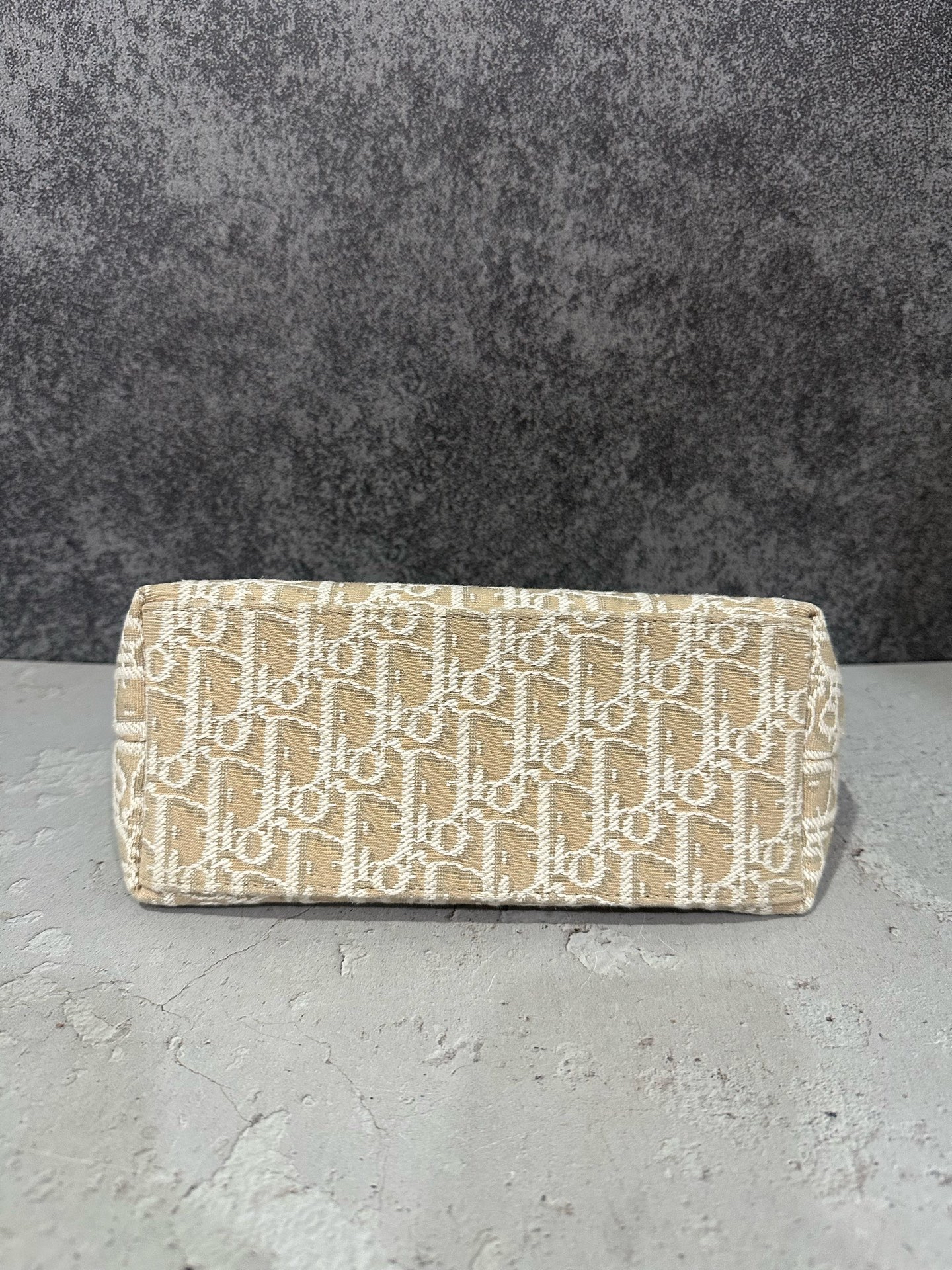 【預訂貨品】Dior 飯盒包