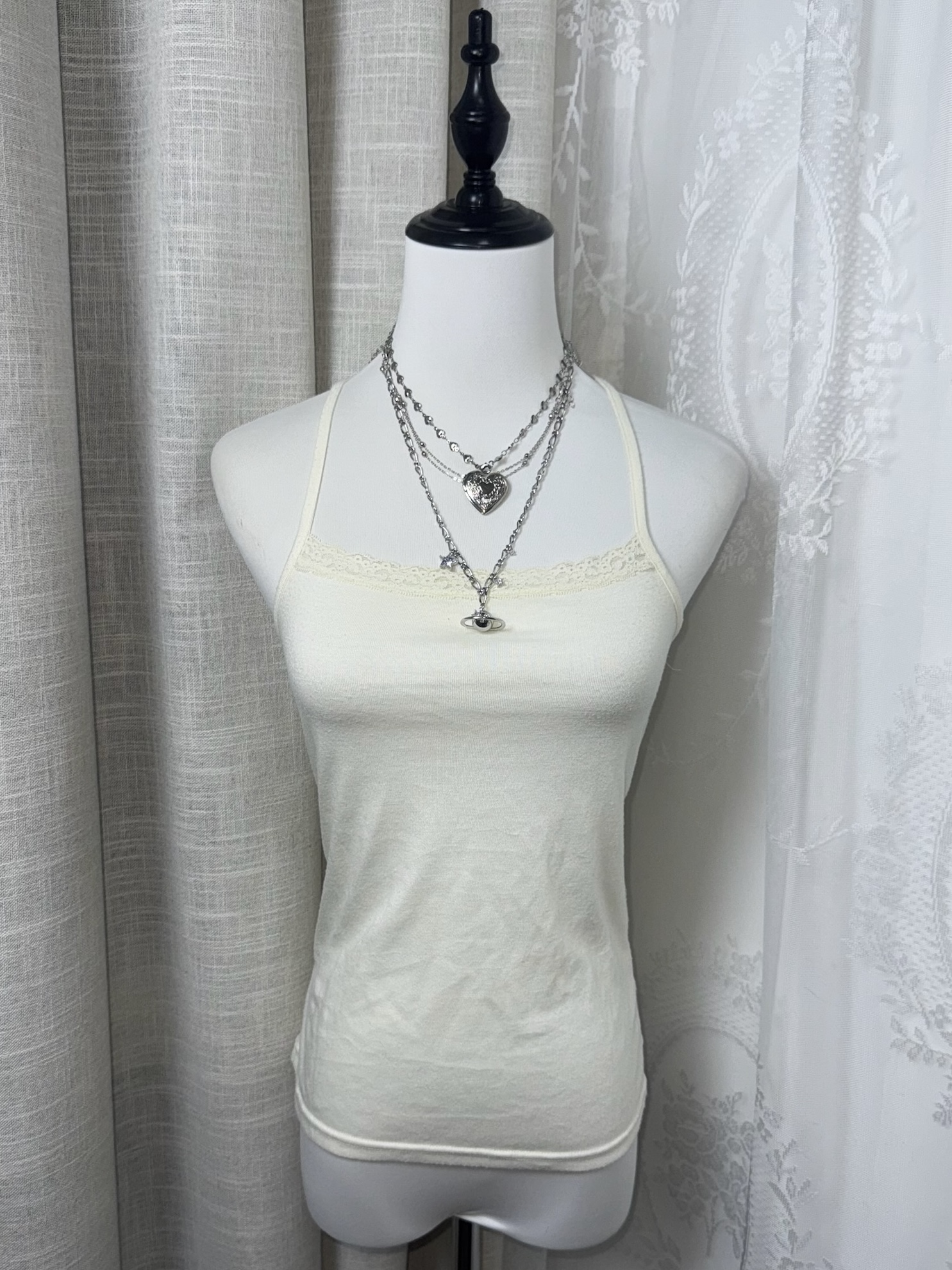 Downtown Girl Aesthetic Lace Tank