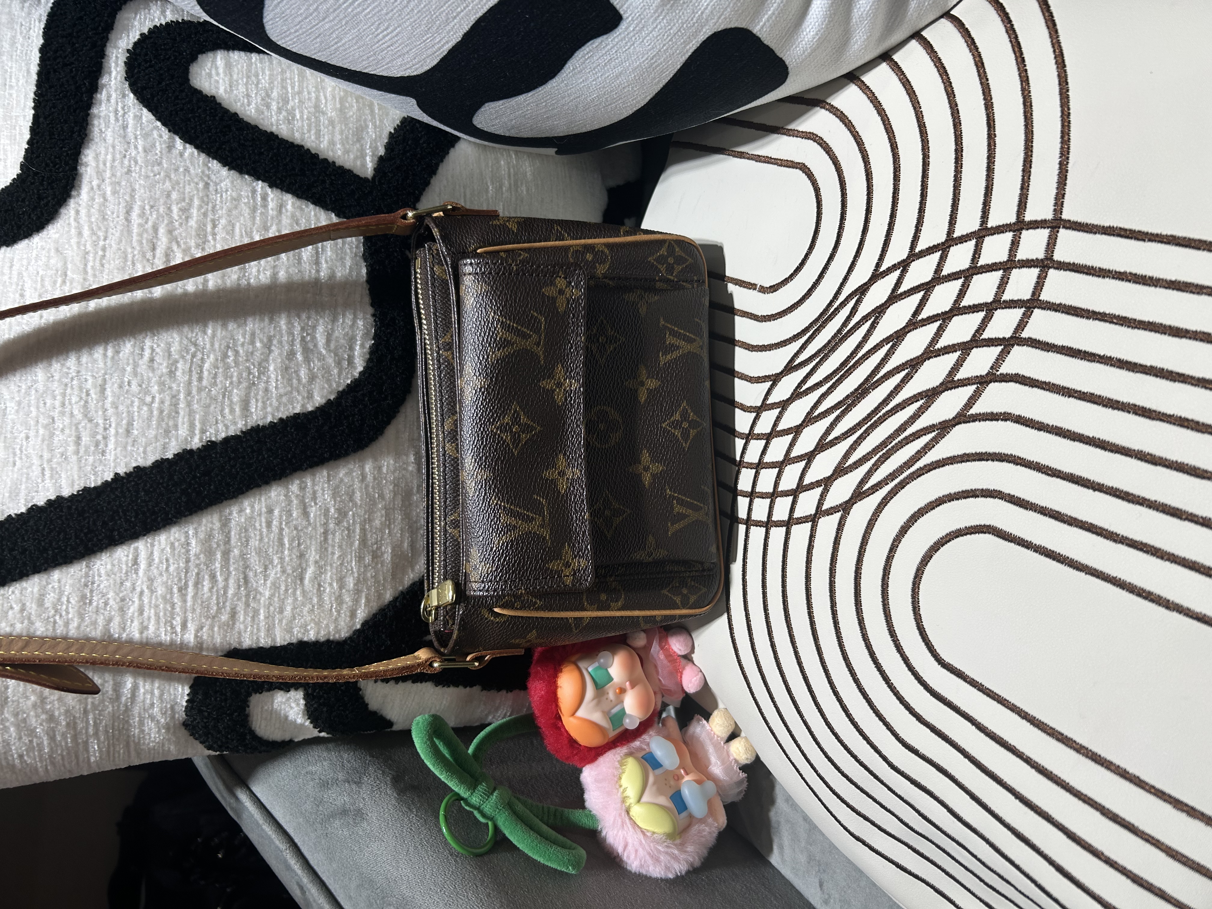 LV Cite PM Monogram 100%Authentic, 90%New ✅Dust bag