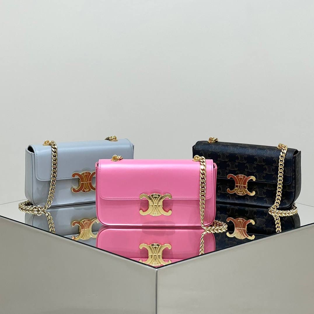 CELINE凯旋门+链条的设计，就是个经典！！金属链条vintage感十足，配皮革更显得整体质感高级，万年款