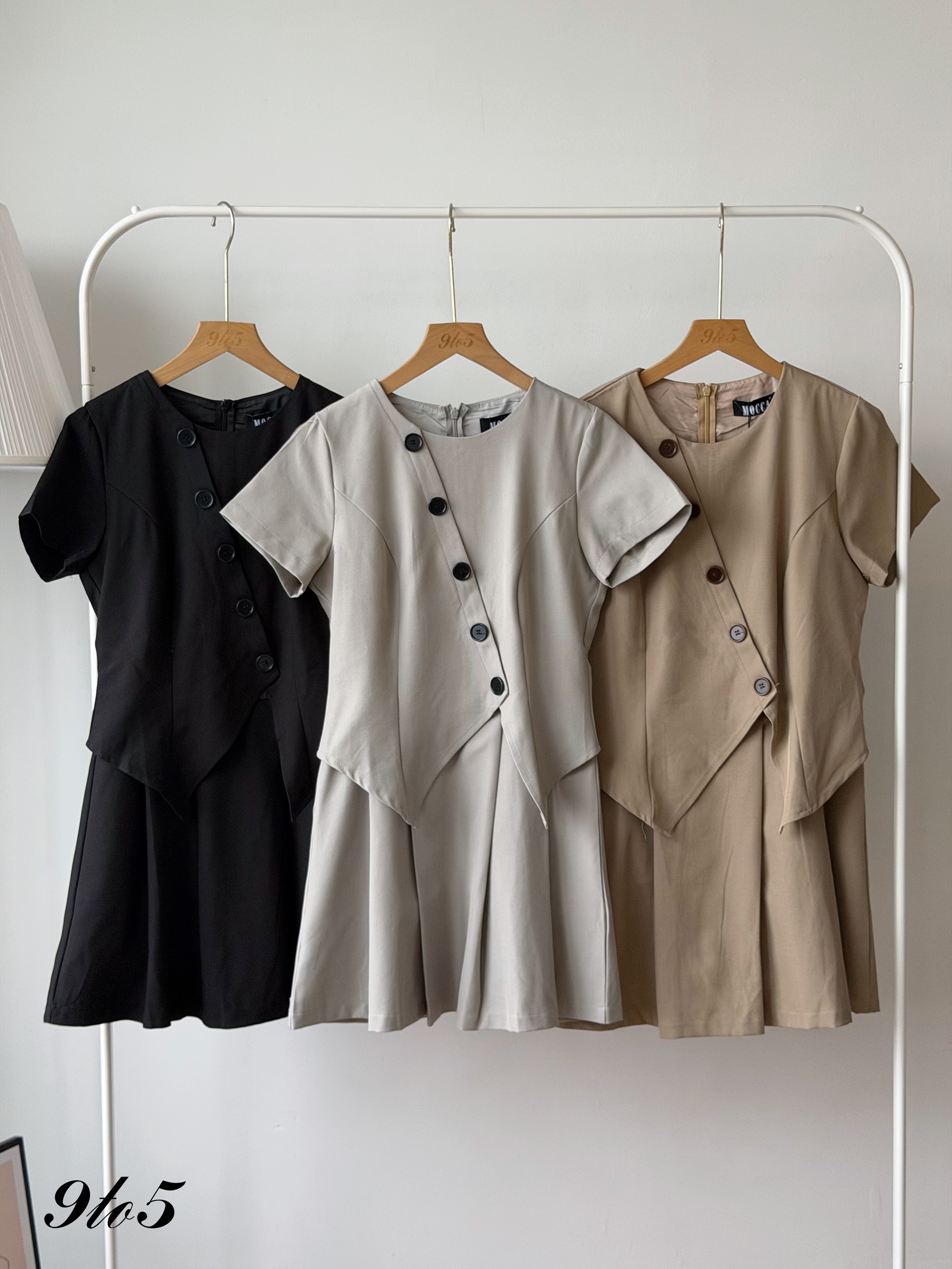 D2381 Fake Two-Pieces Pleated Dress - 3 Colors 