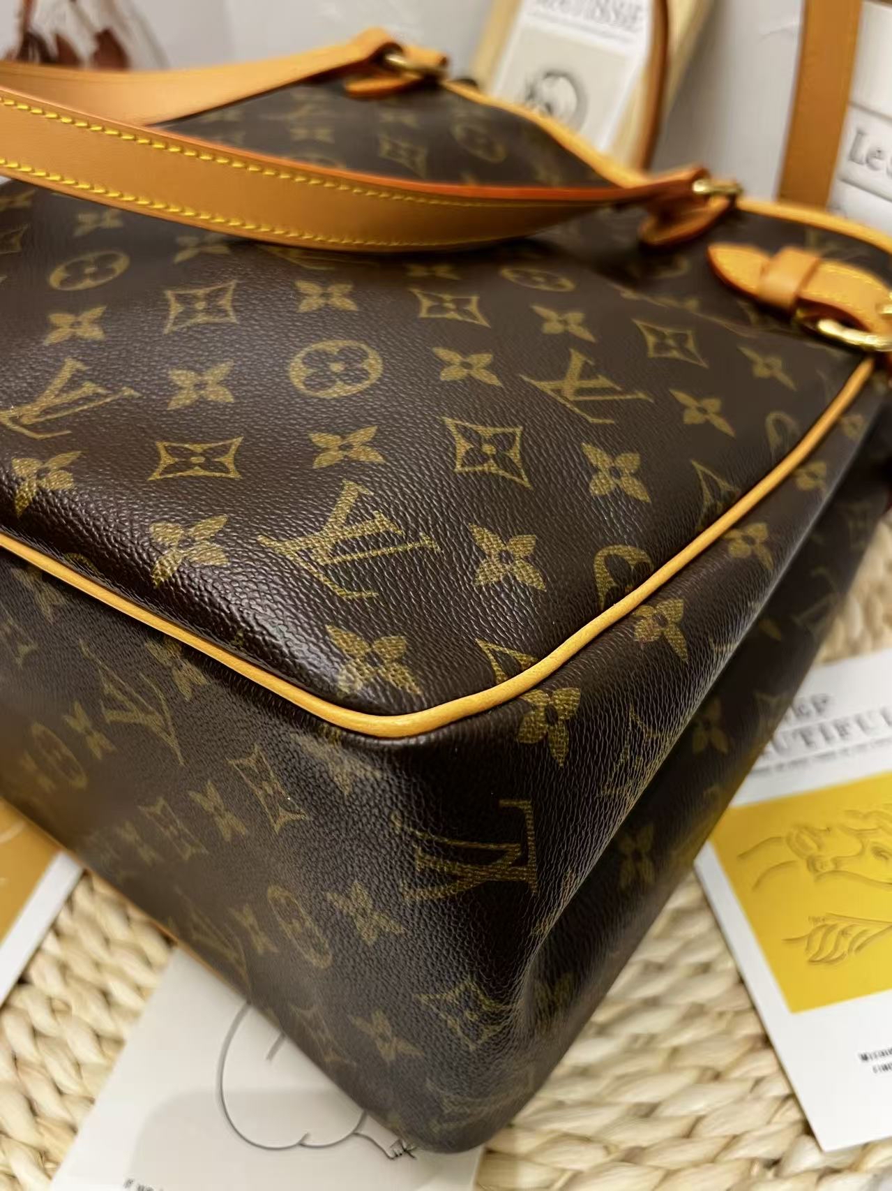 LV Monogram Batignolles Vertical Bag