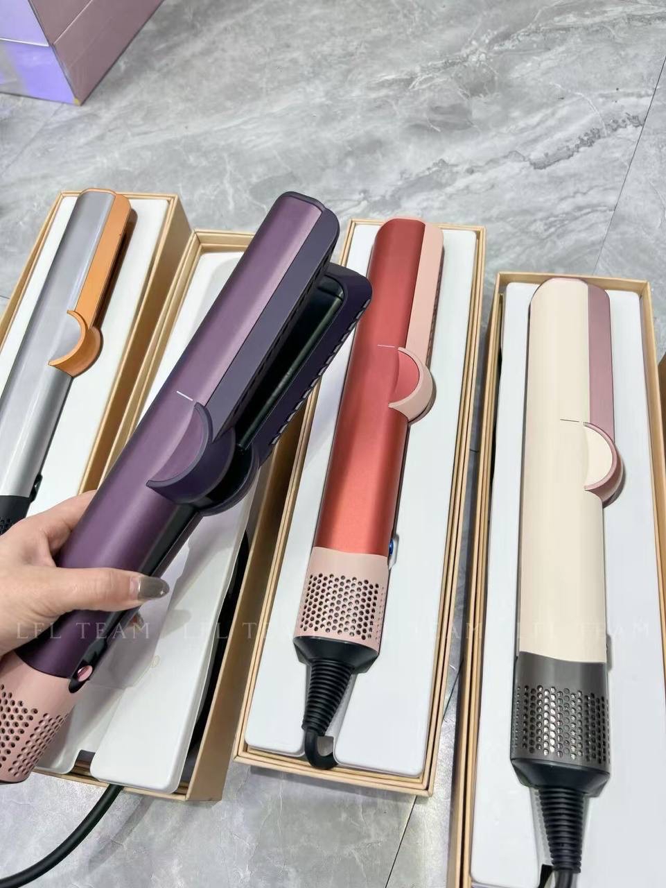 P892 智能二合一直版夹吹风机