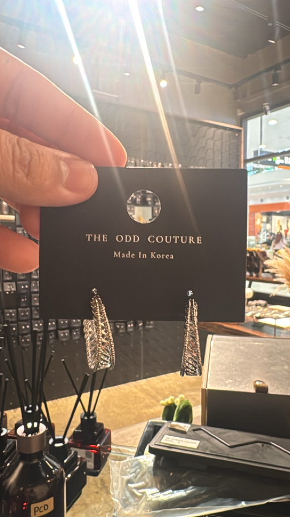 Vetra Hoops Earrings