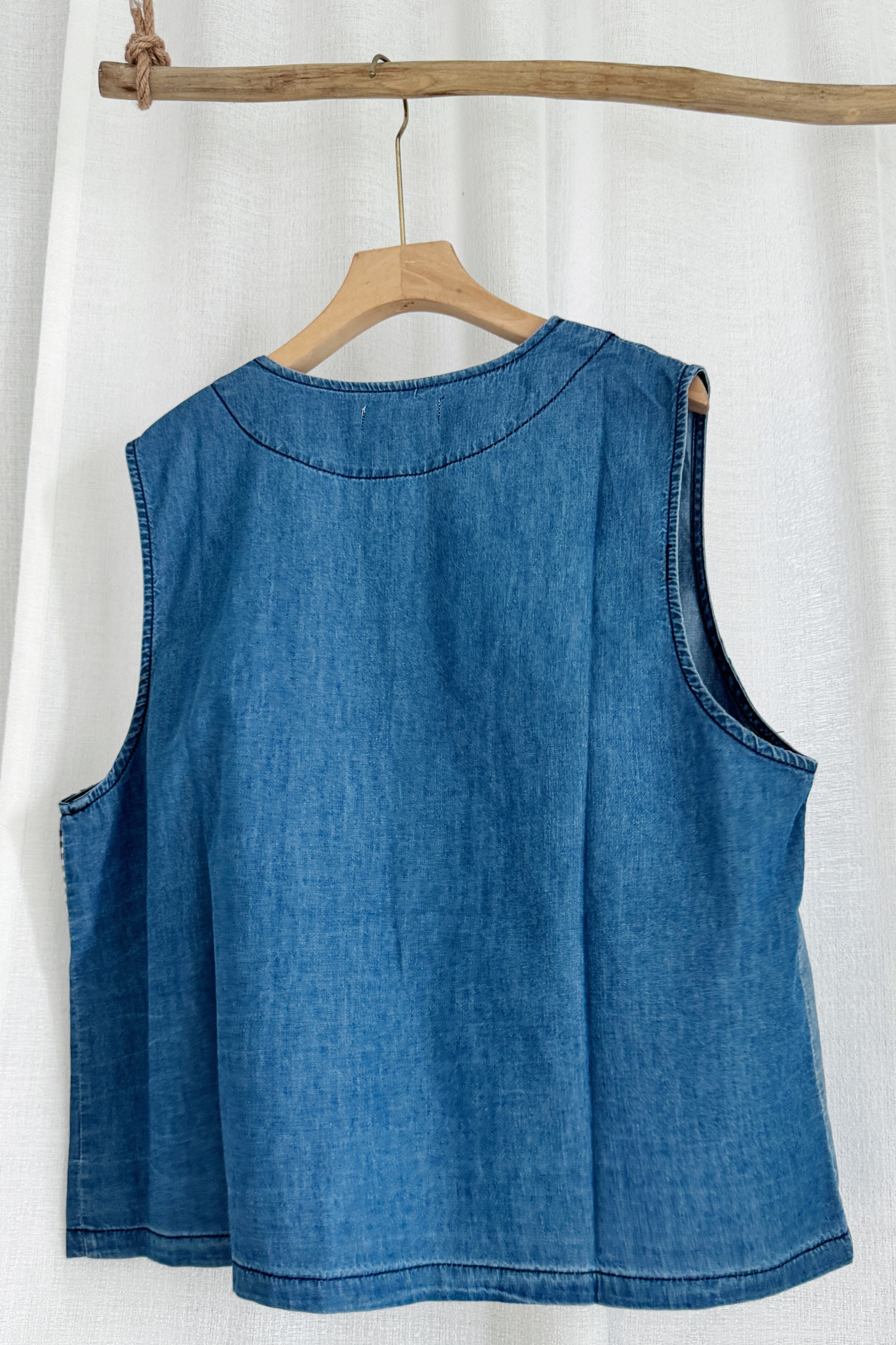 文艺设计感复古丹宁马甲