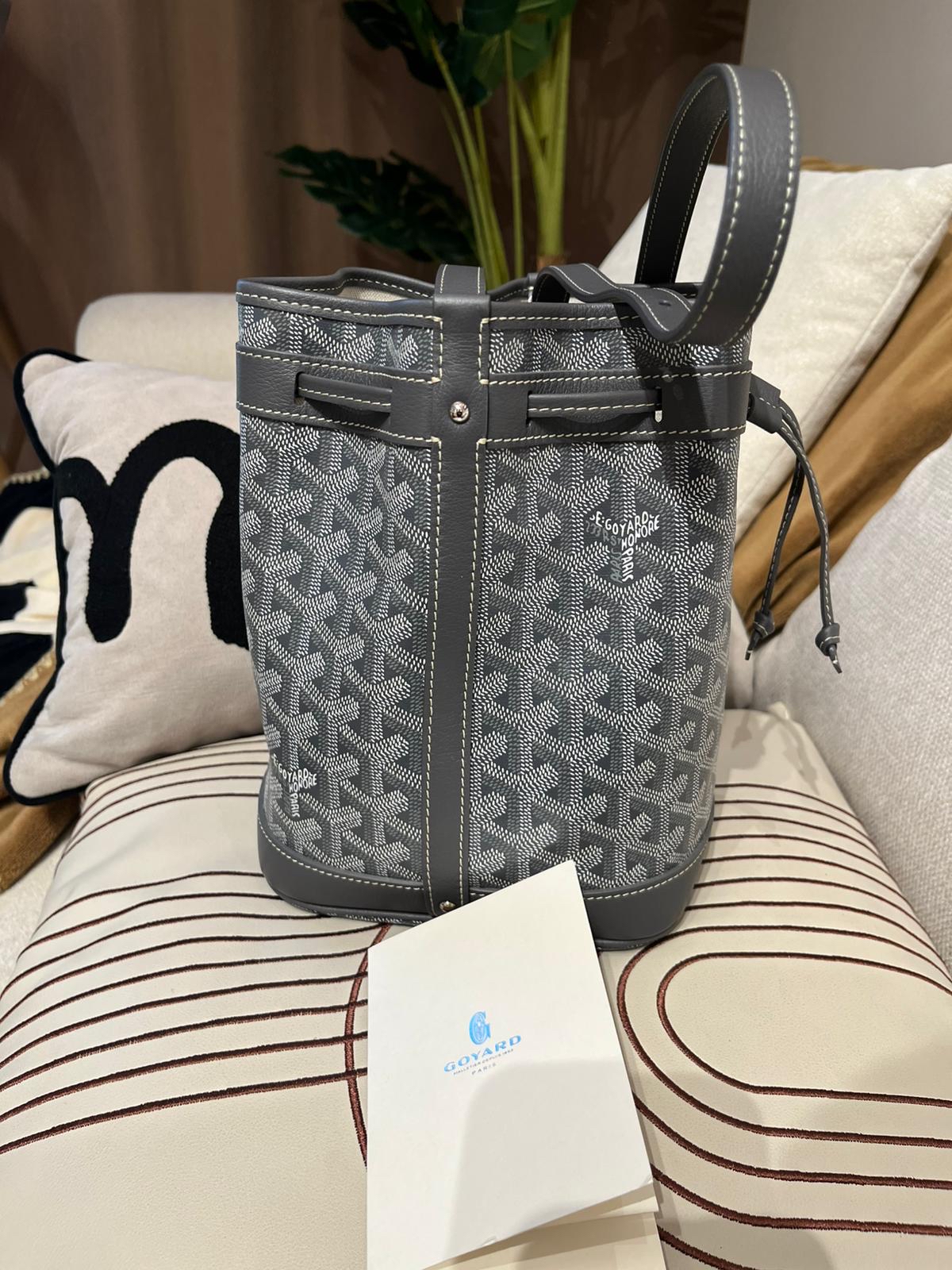 Goyard petit flot bucket bag Grey 100%Authentic,99%new unused ✅25年專門店收據✅dust bag
