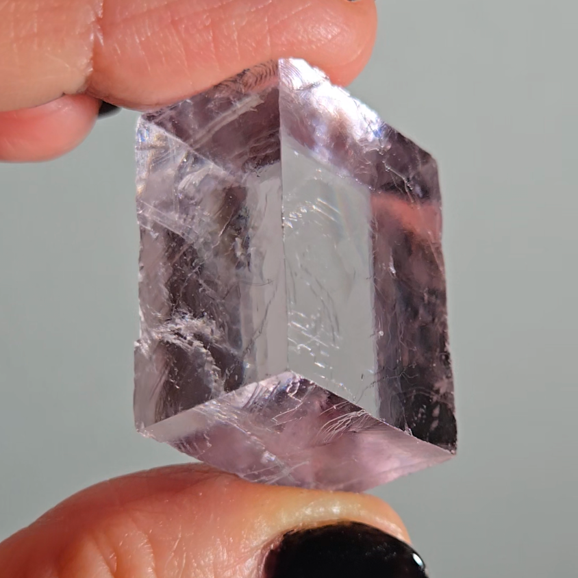 Purple calcite cube with rainbows - PC5