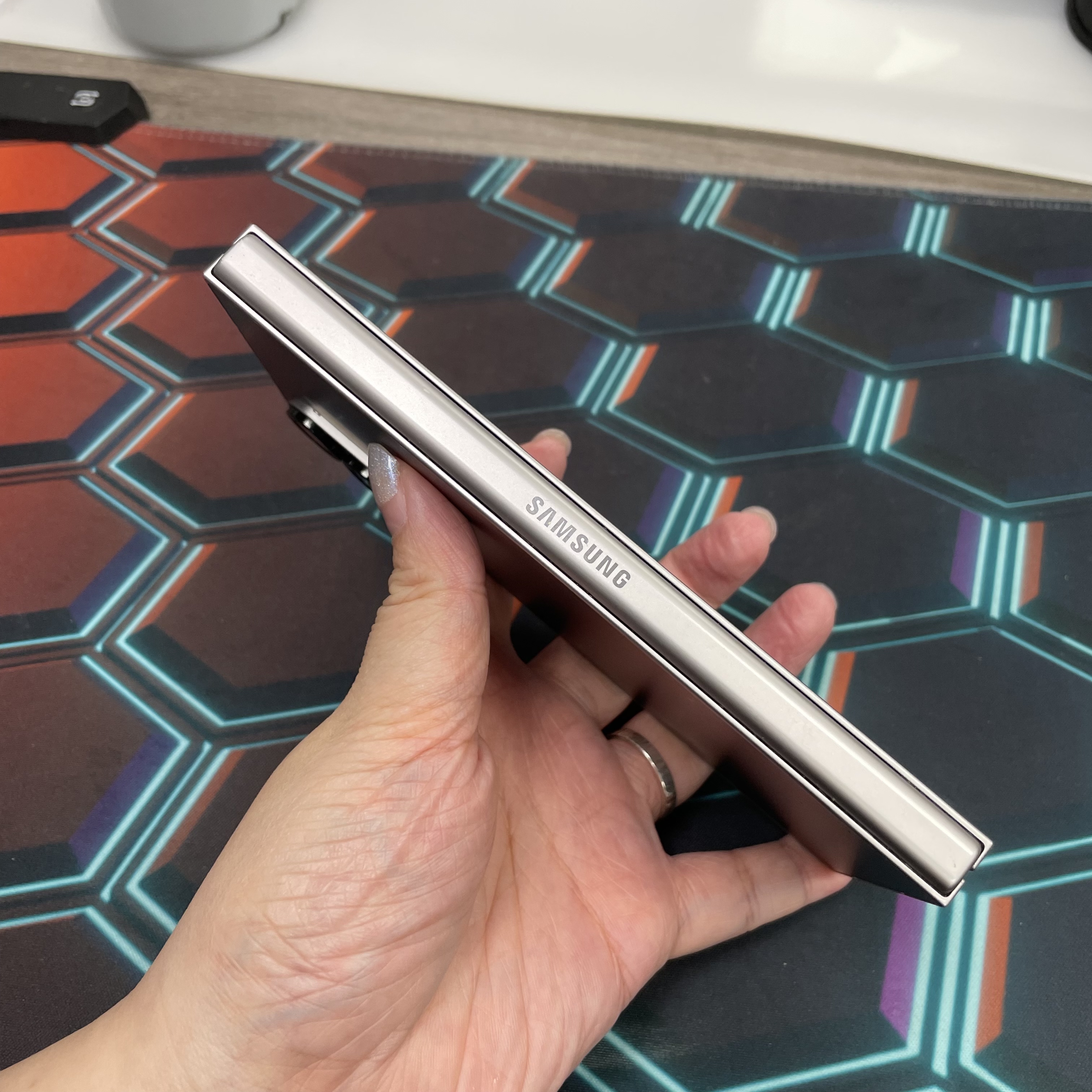 *7330 Galaxy Z Fold 6 勁靚機 12+512GB 銀色 sliver