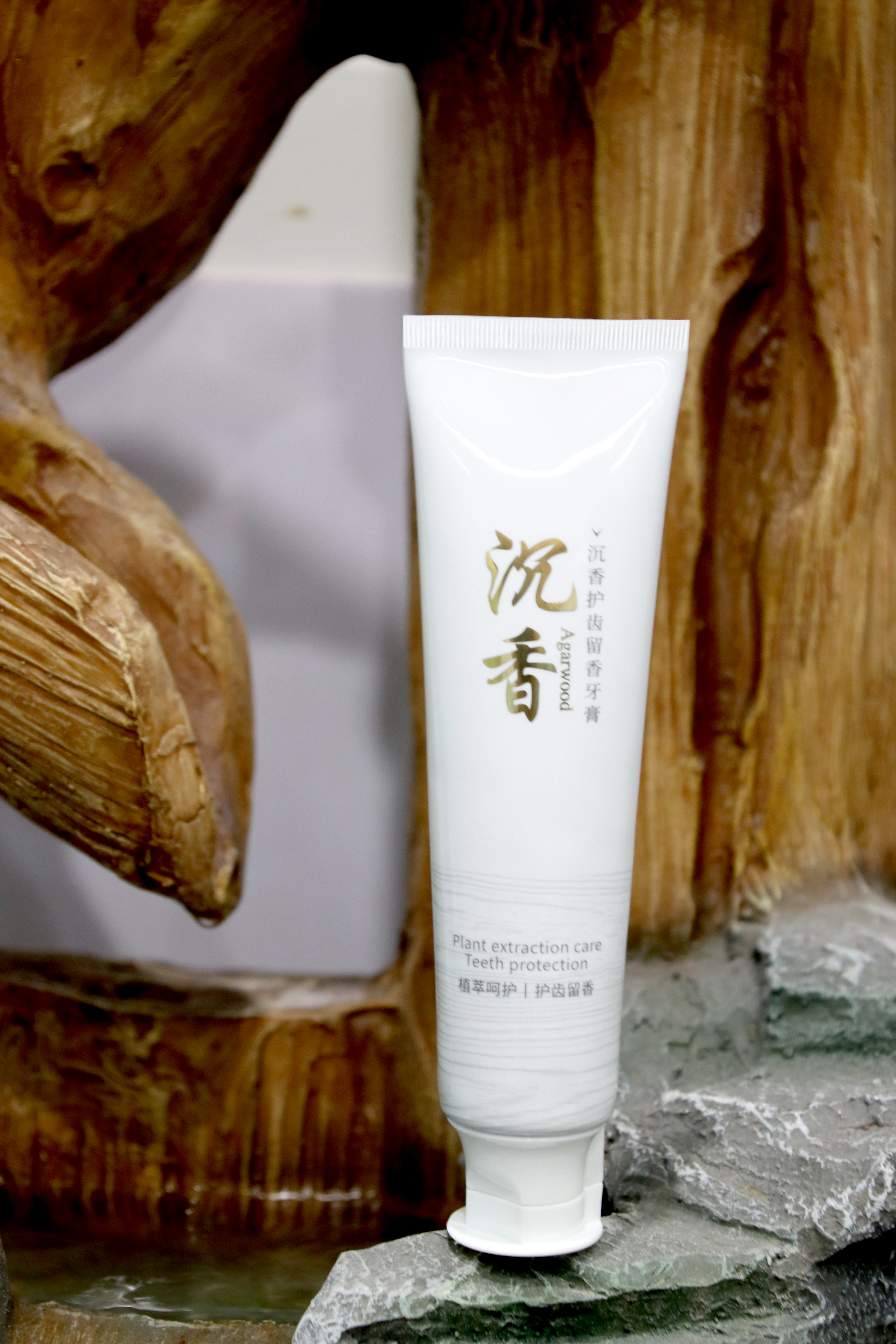 沉香牙膏 Agarwood Teeth Protection 100g