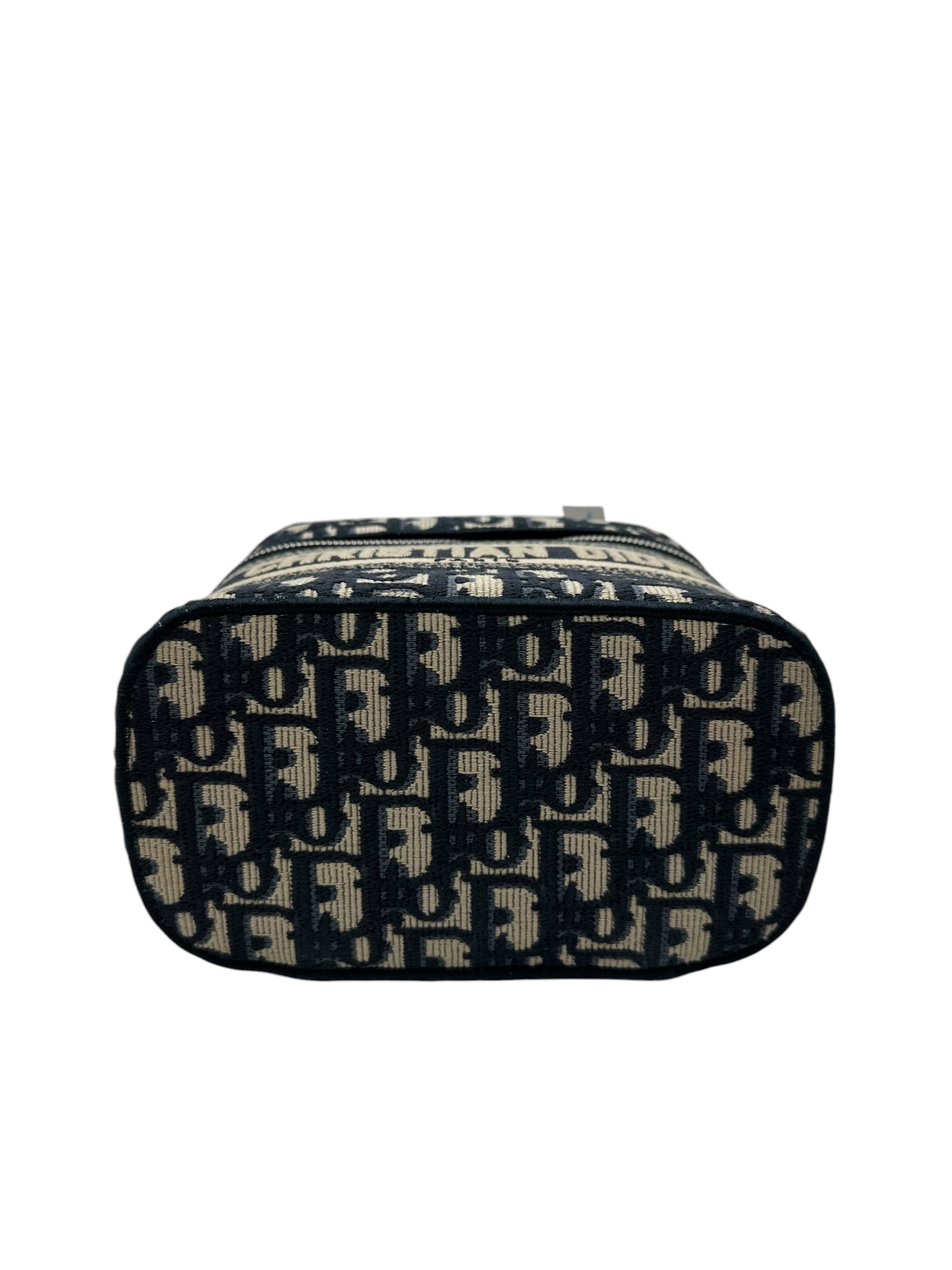 Pre-owned DIOR Travel Vanity Case / Product Code: 070606
