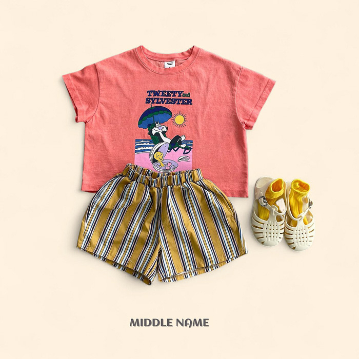 🇰🇷middle name tee