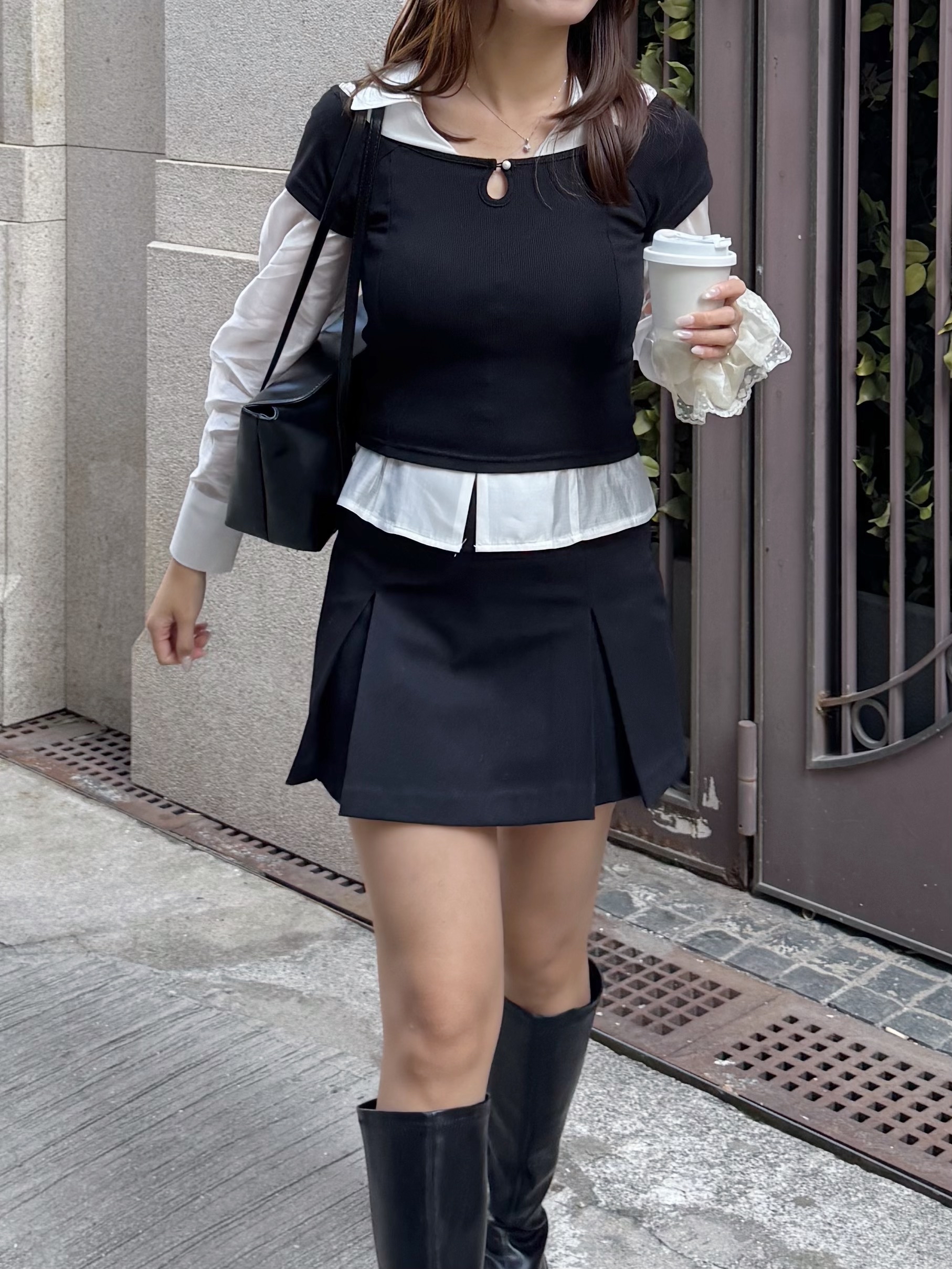 簡約大U領幼坑紋短袖上衣