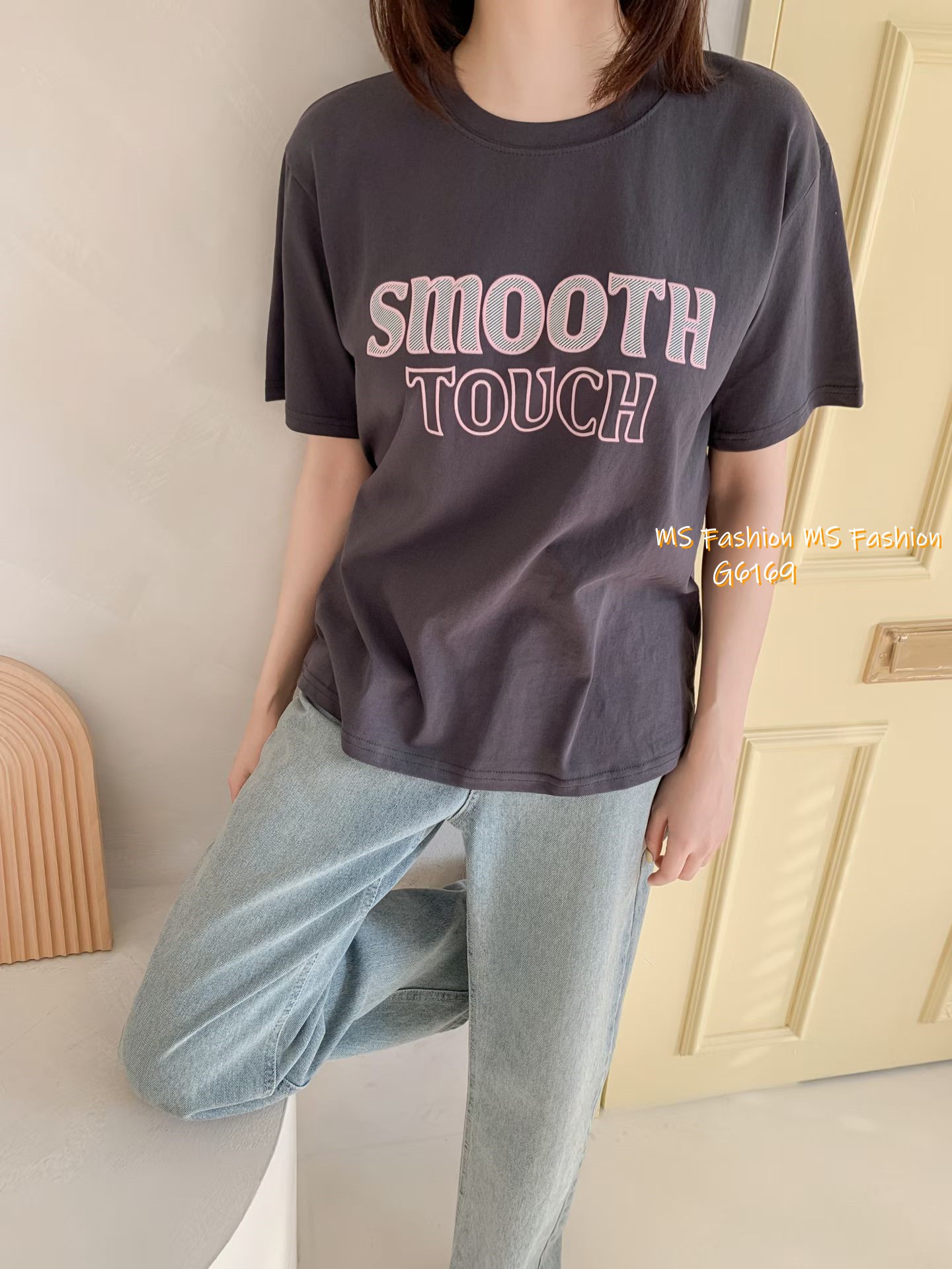 G6169 韓國🇰🇷拼色條紋字母top