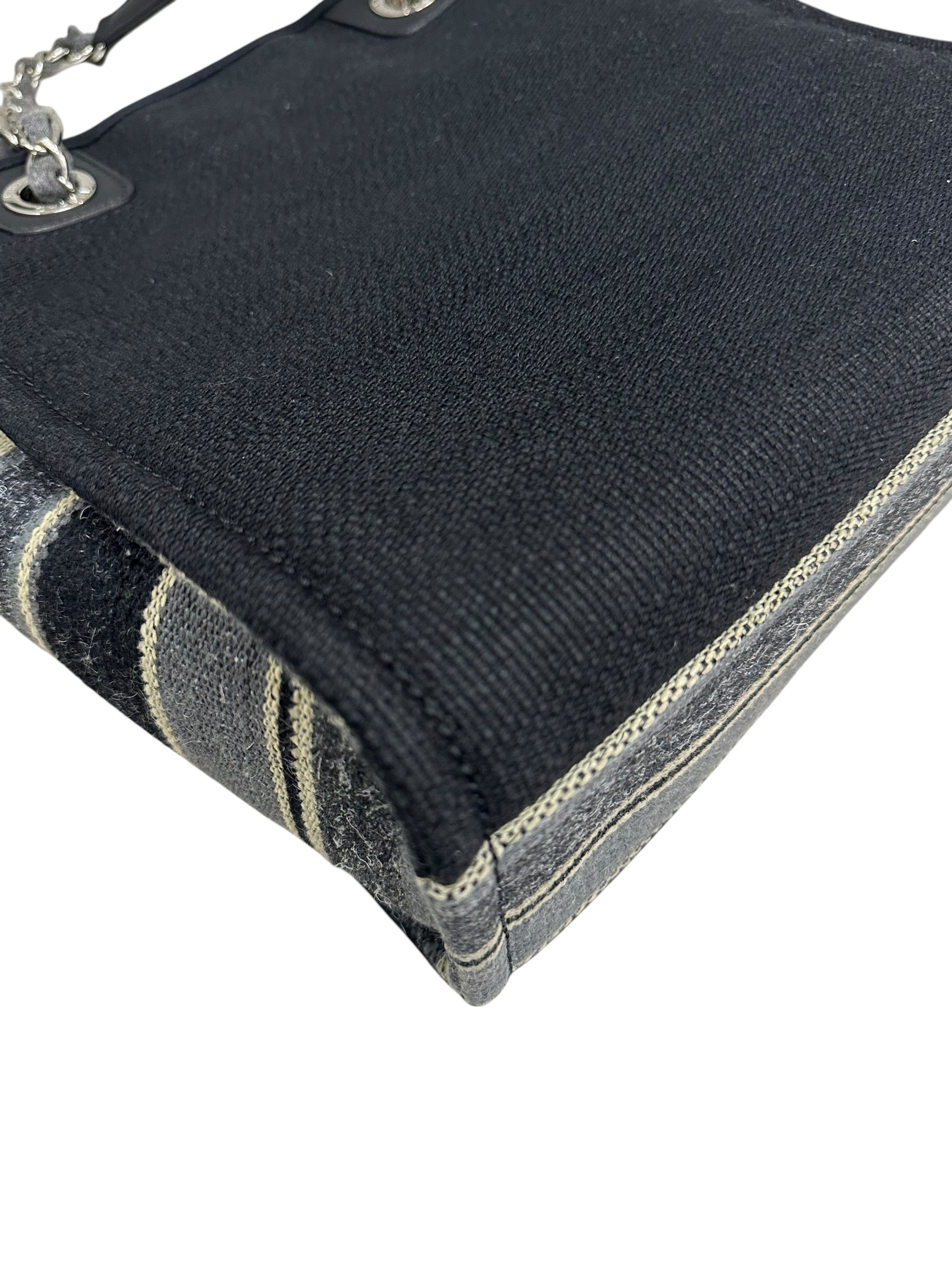 Pre-owned CHANEL Deauville Tote Bag / Product Code: 072805