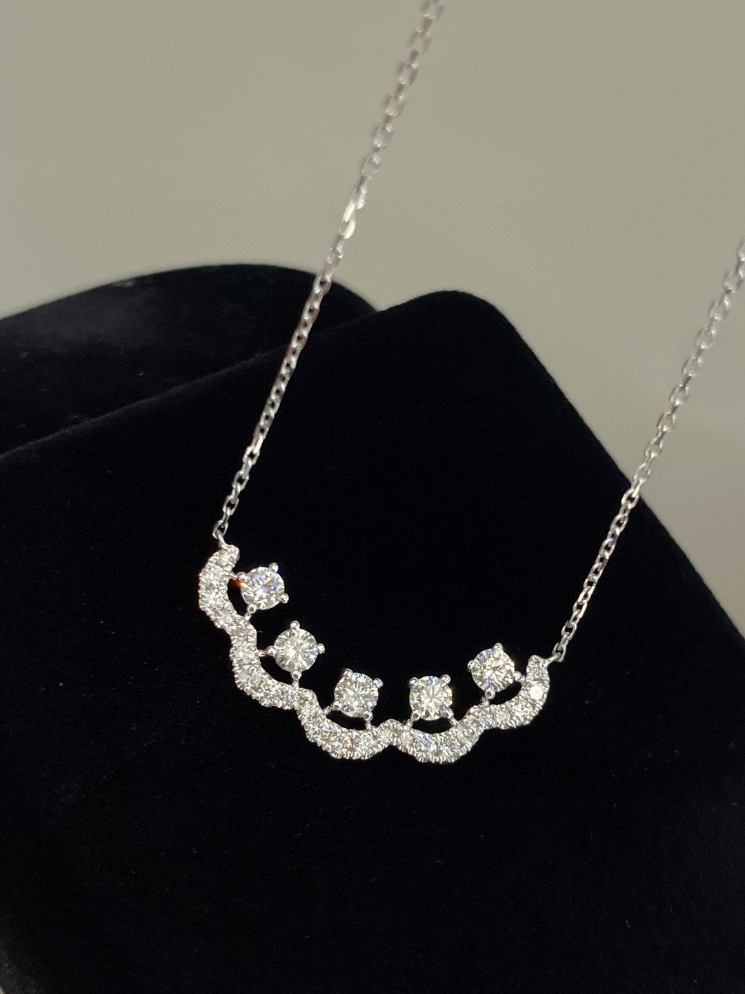 18K Diamond Necklace 