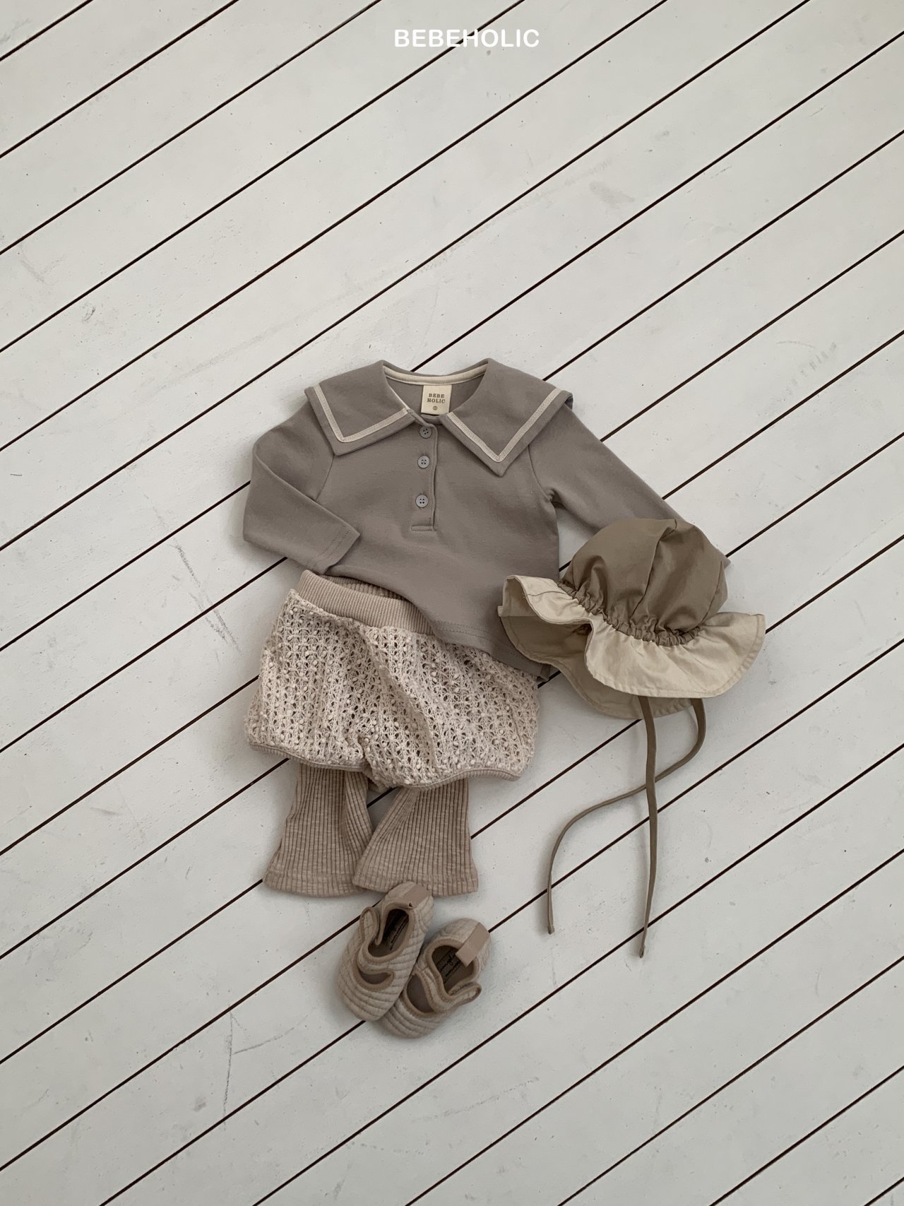 🌸預訂 韓國直送🌸🇰🇷BEBEHOLIC兩色品牌印花水手領長袖上衣