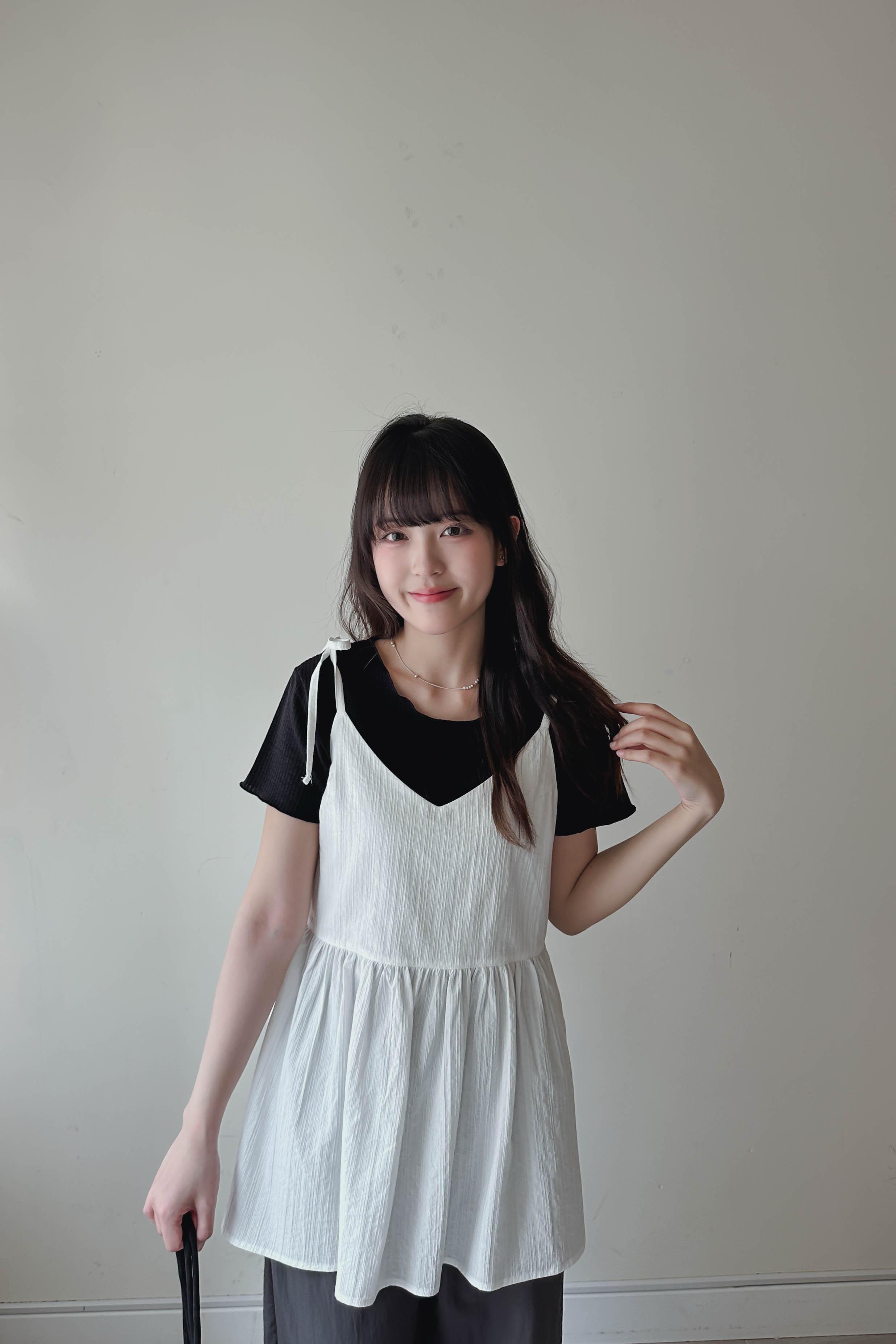 親膚雲朵木耳邊Tee (兩色入)