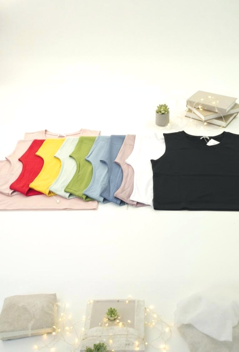 Sleeveless Bare Basic Top