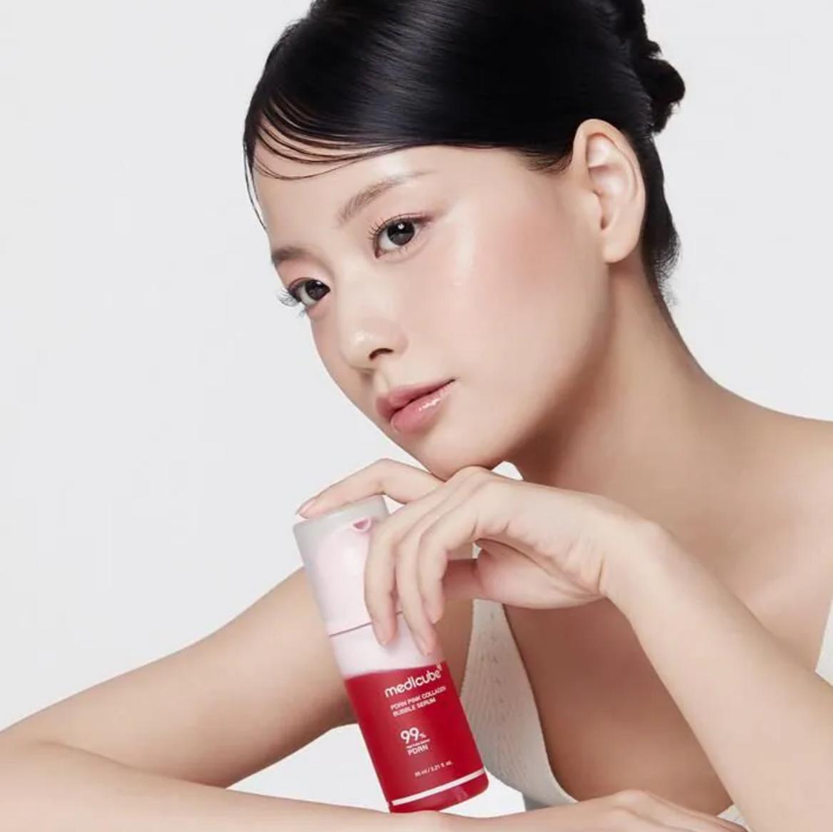 Medicube PDRN粉紅膠原泡沫精華