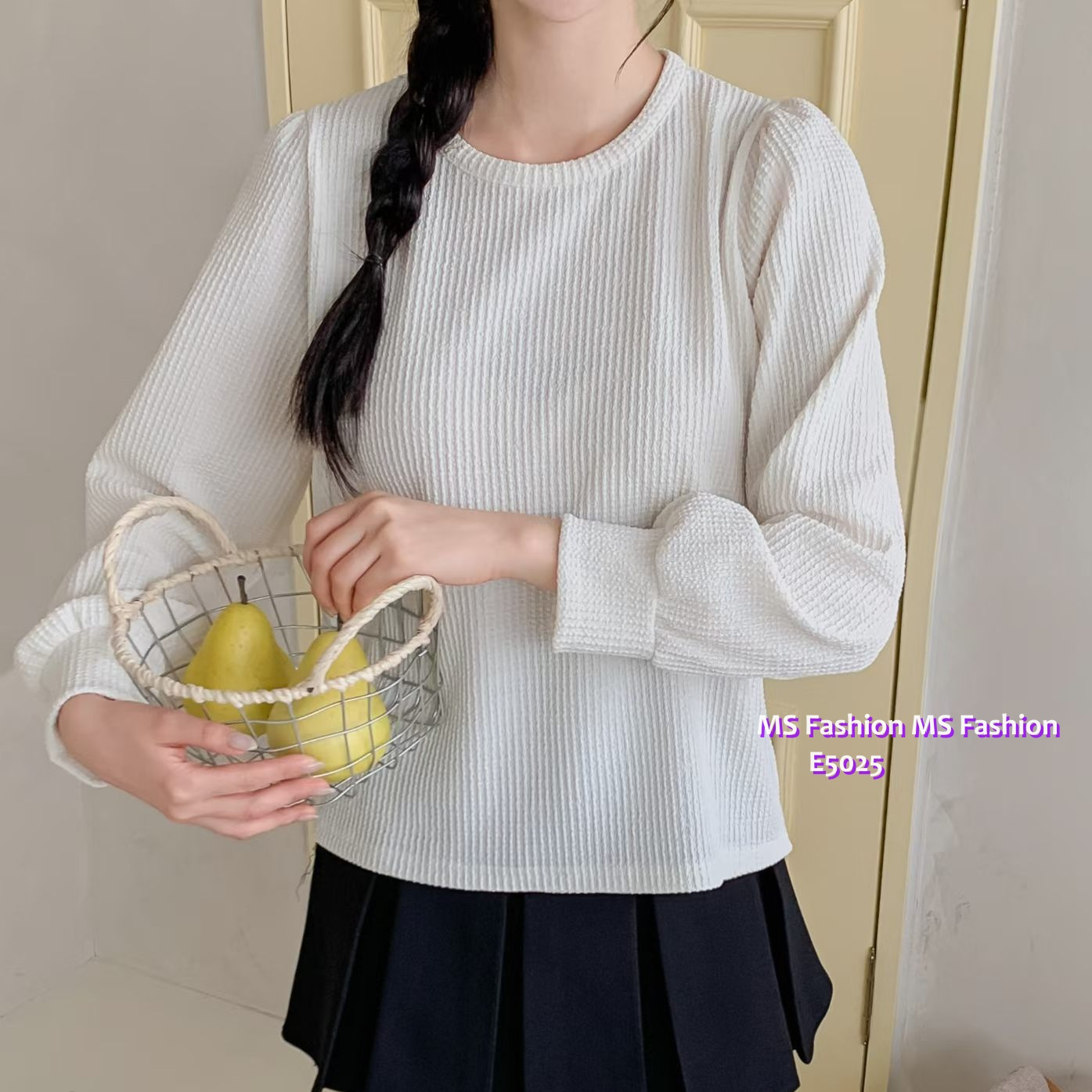 E5025 淨色暗紋top