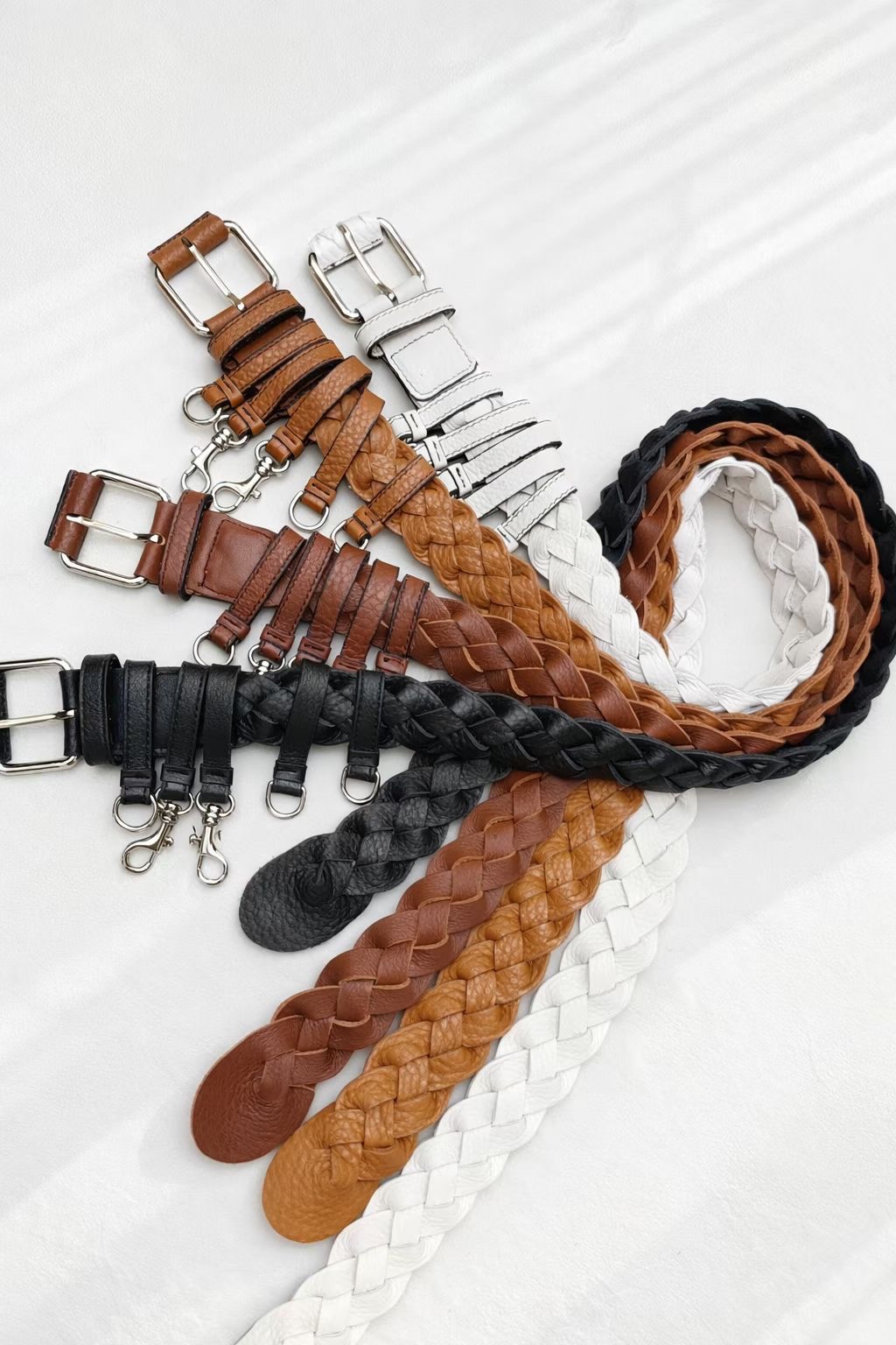 Stylish leather belt 
